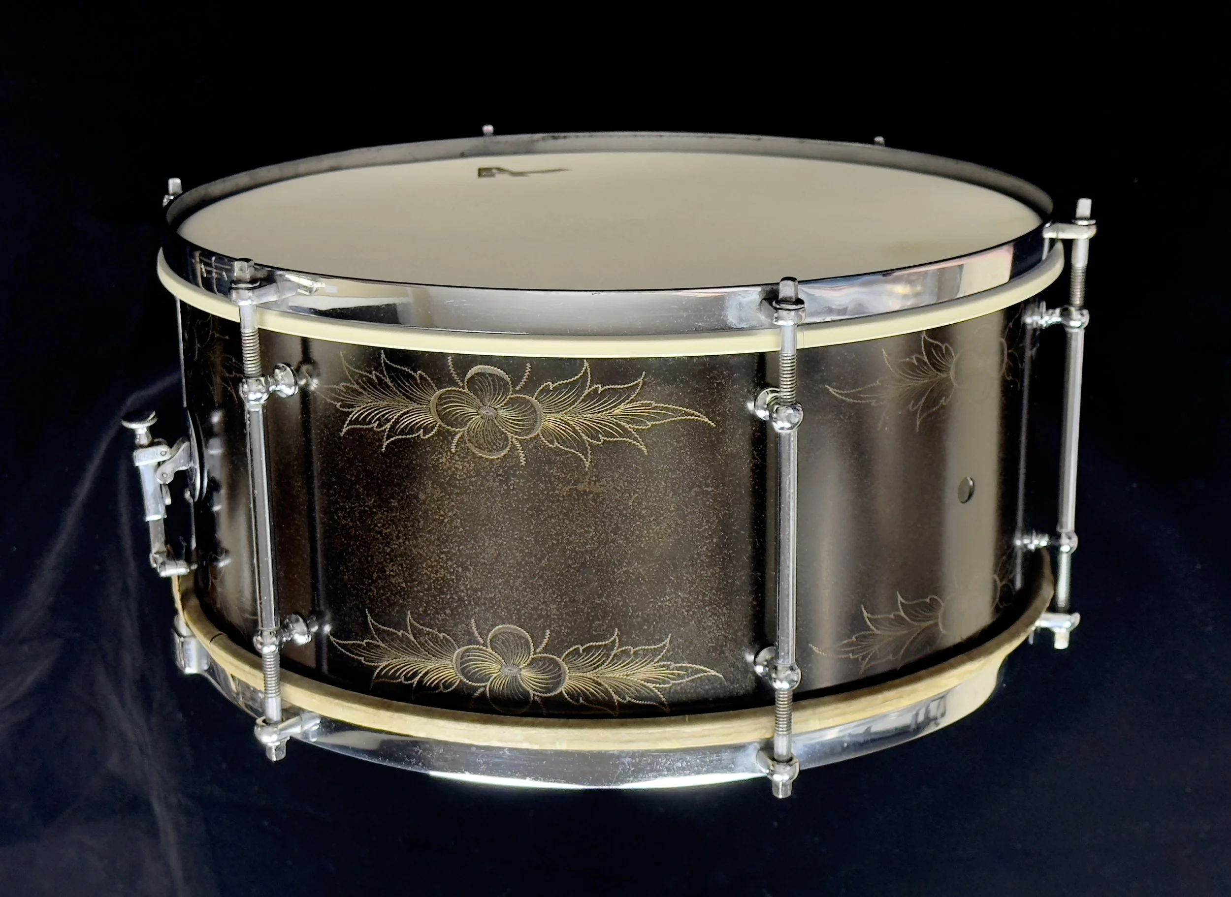 4. 1912_Engraved_Ludwig_VentHole_sm.jpg