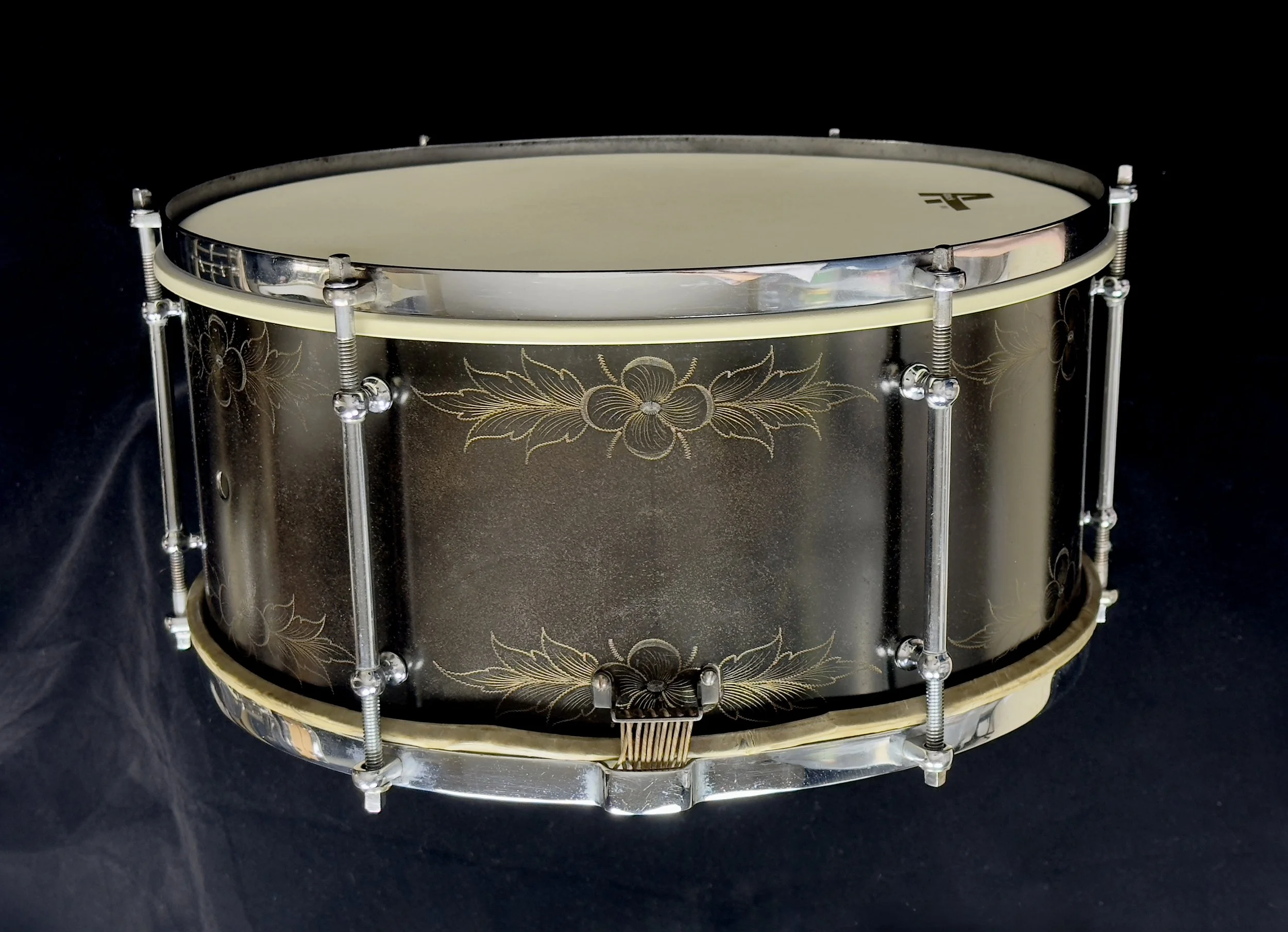 3. 1912_Engraved_Ludwig_buttplate_sm.jpg