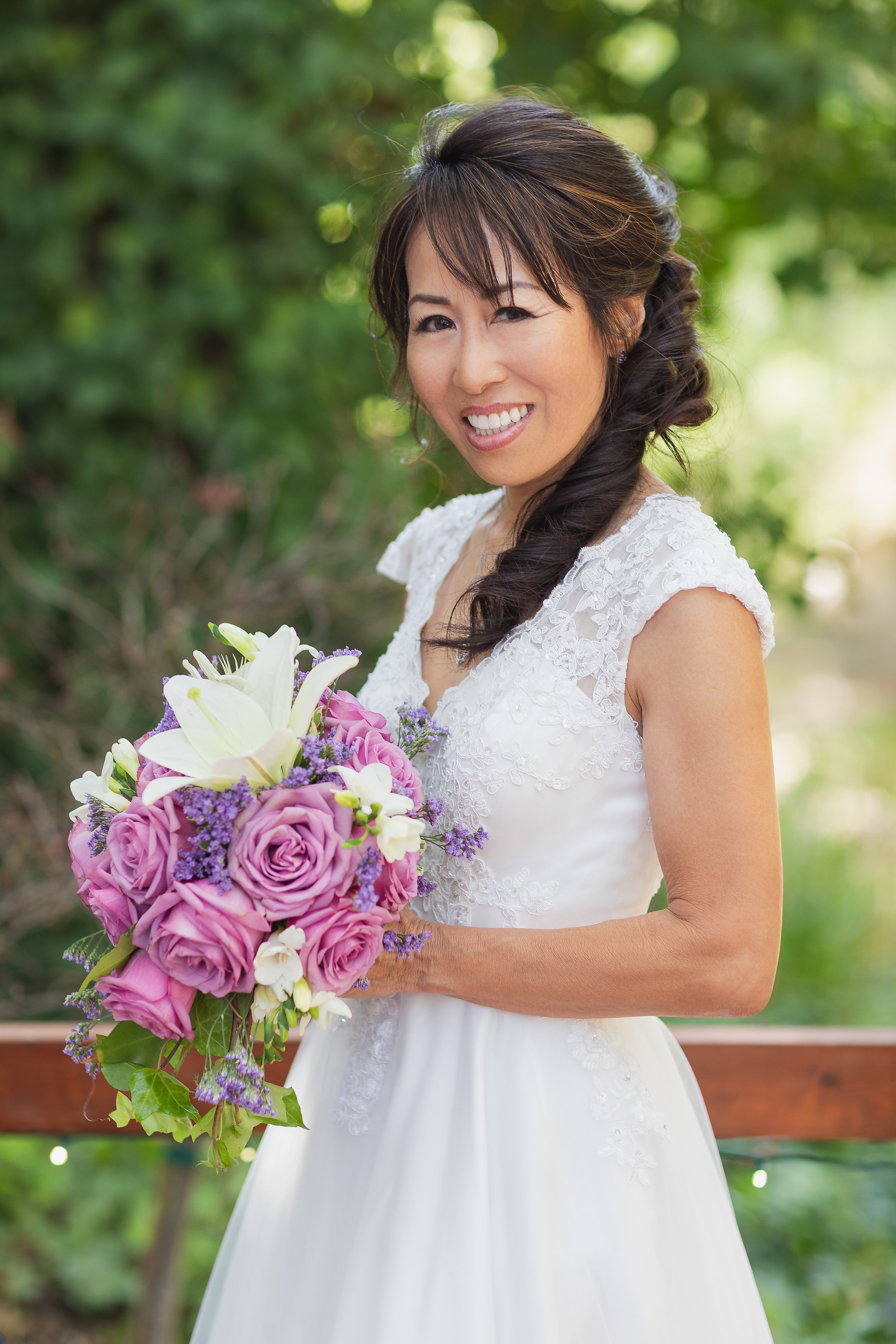 Bridal Portrait with bouquet.jpg