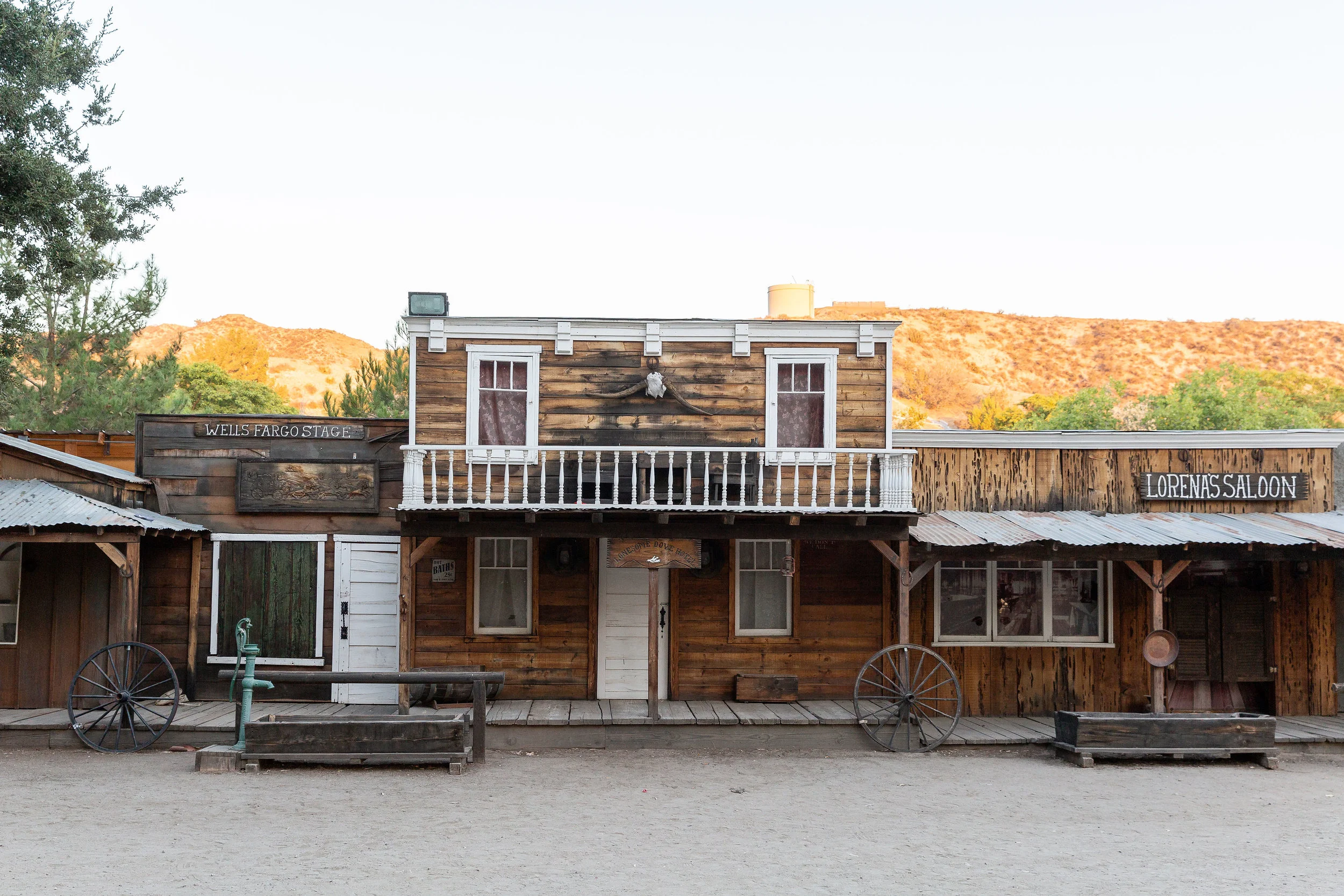 Blomgren Ranch Wedding First Look.jpg
