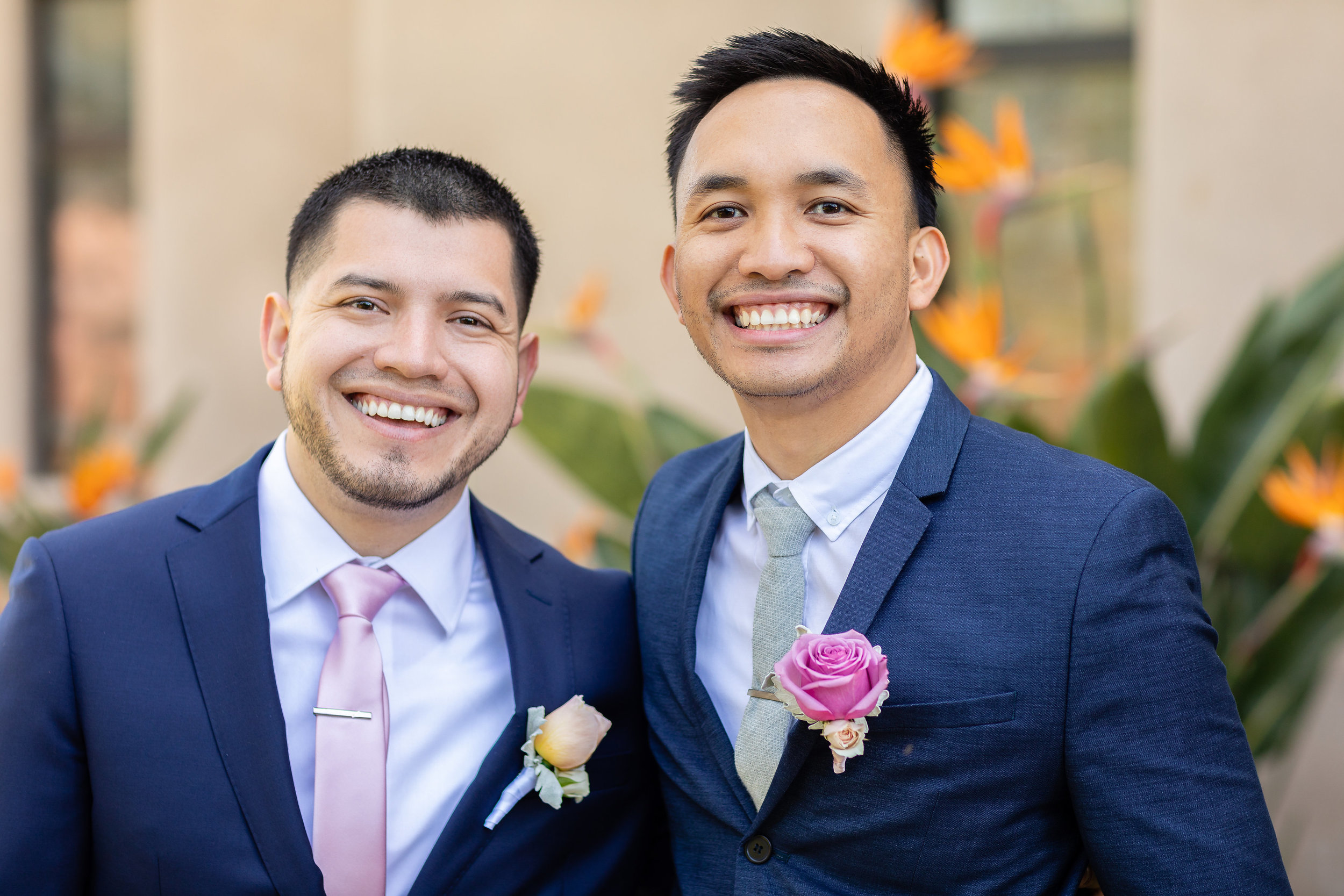 Best man and groom wedding pictures.jpg