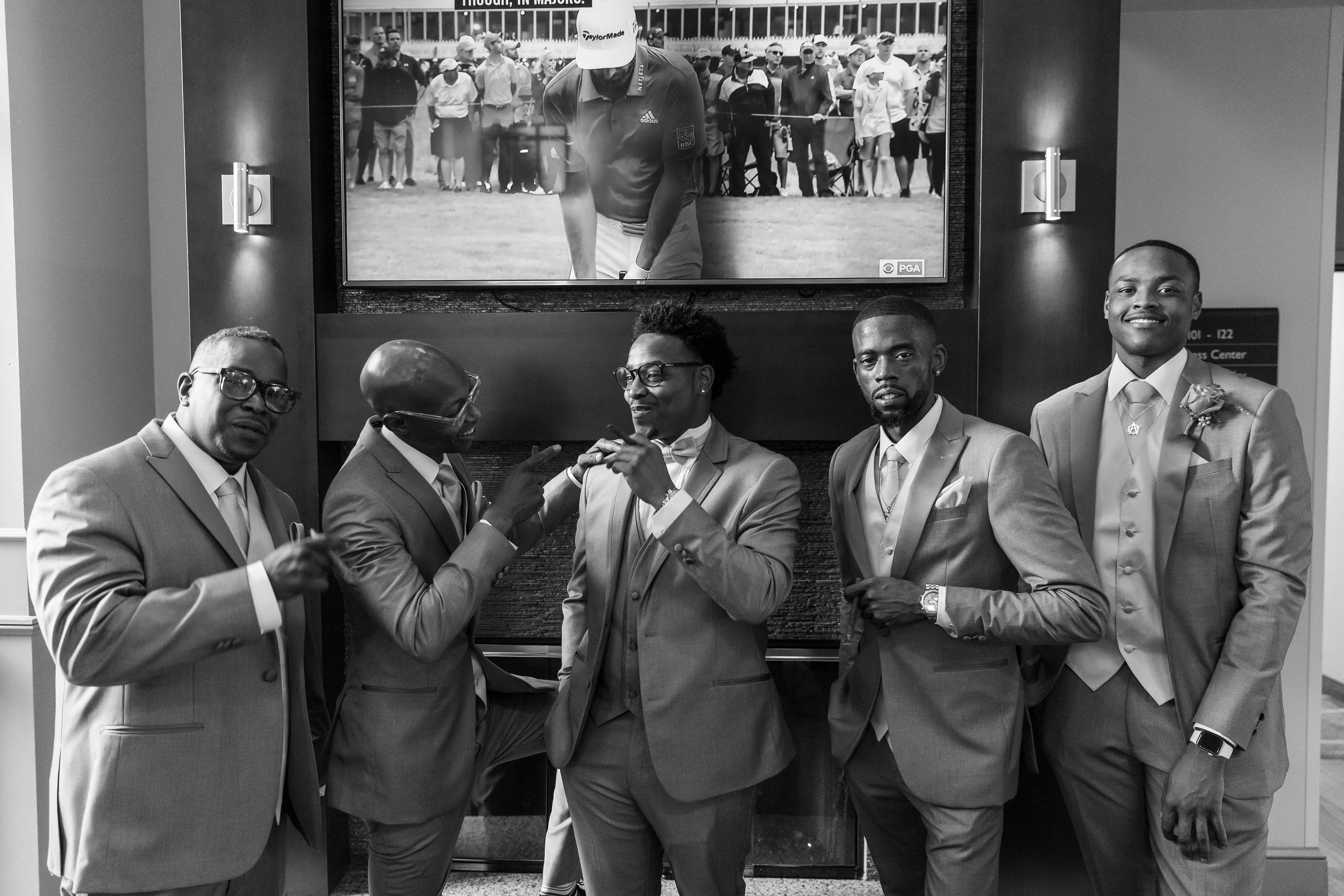 ! Cool Groomsmen 628A2120.jpg