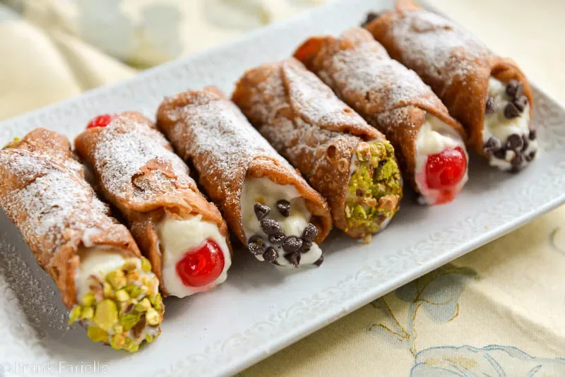 Cannoli-2.webp