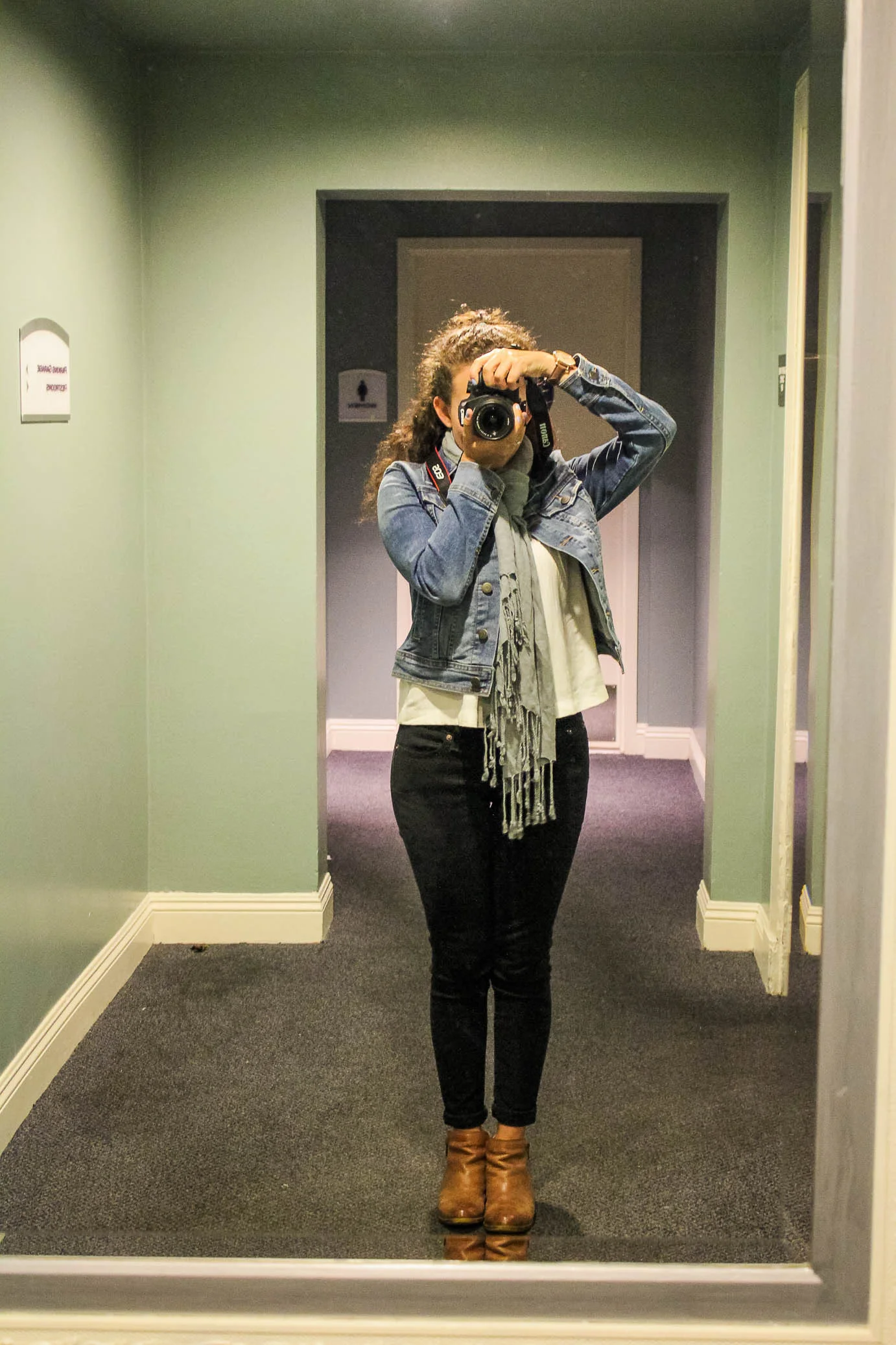 My #capsulesinthewild outfit for the night: Levi's blouse and skinnies, Lucky ankle boots, (new!) Old Navy denim jacket.
