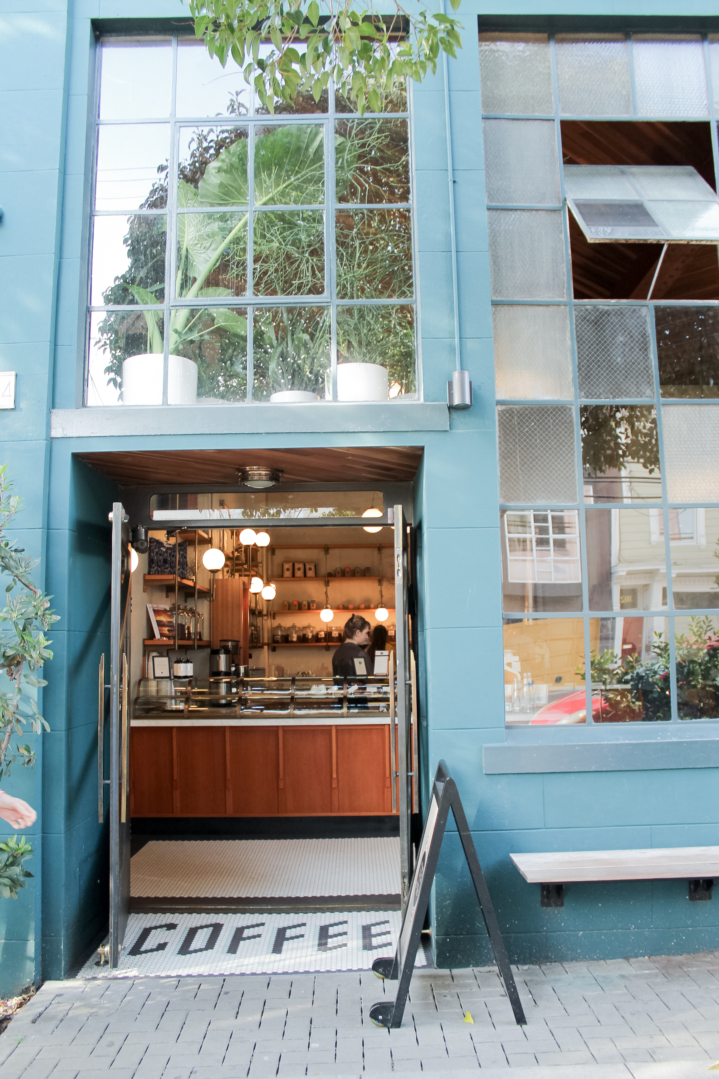  Sightglass Coffee Shop in San Francisco's Mission District | tintedgreen 