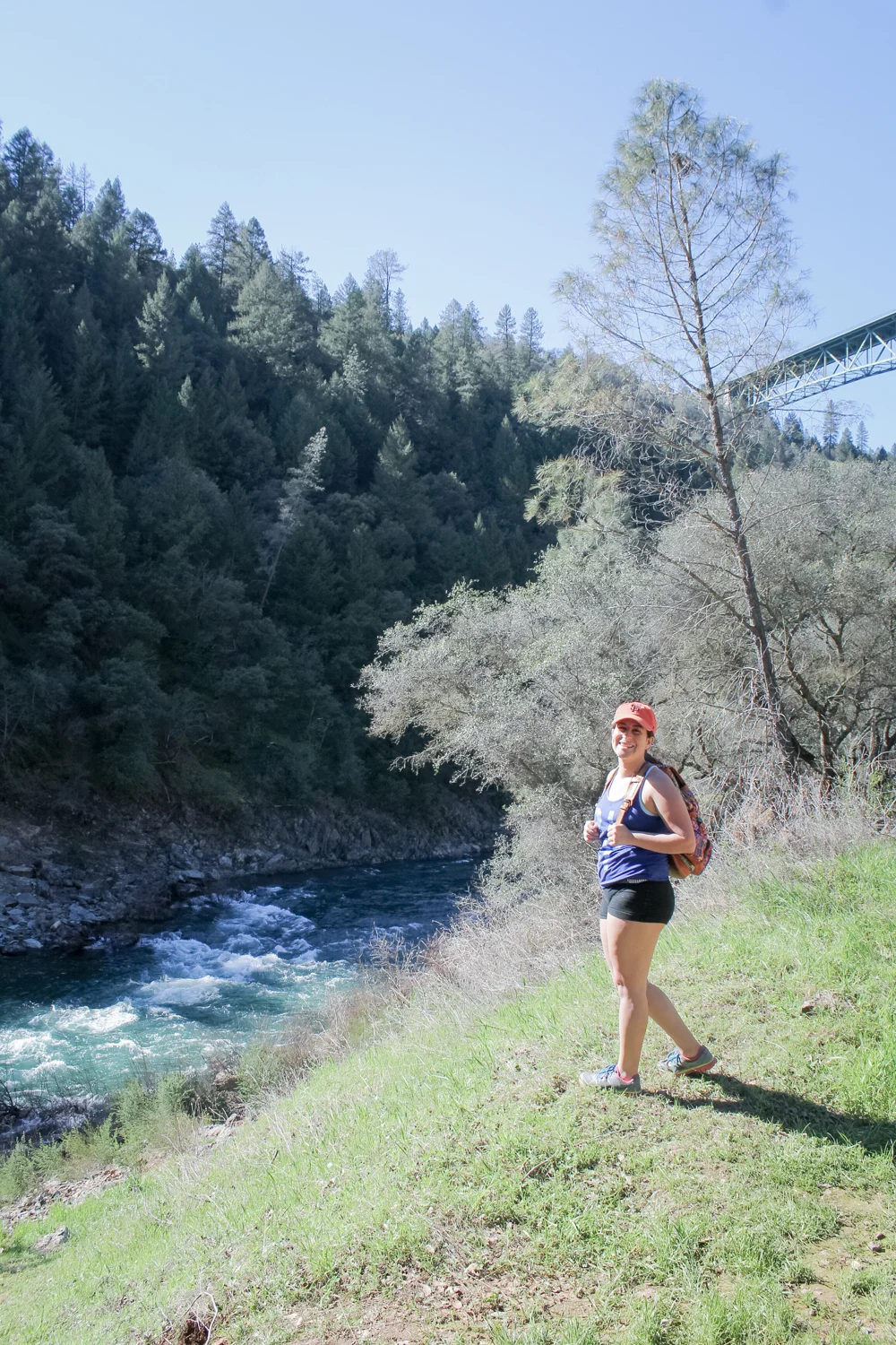Hiking at Lake Clementine dam in Auburn, CA | easy northern california hikes | tintedgreen
