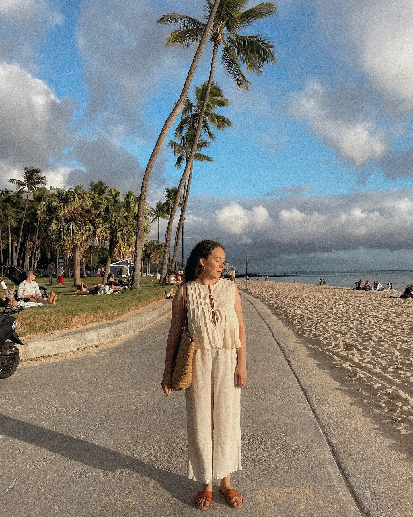 a truly chaotic hawaii photo dump