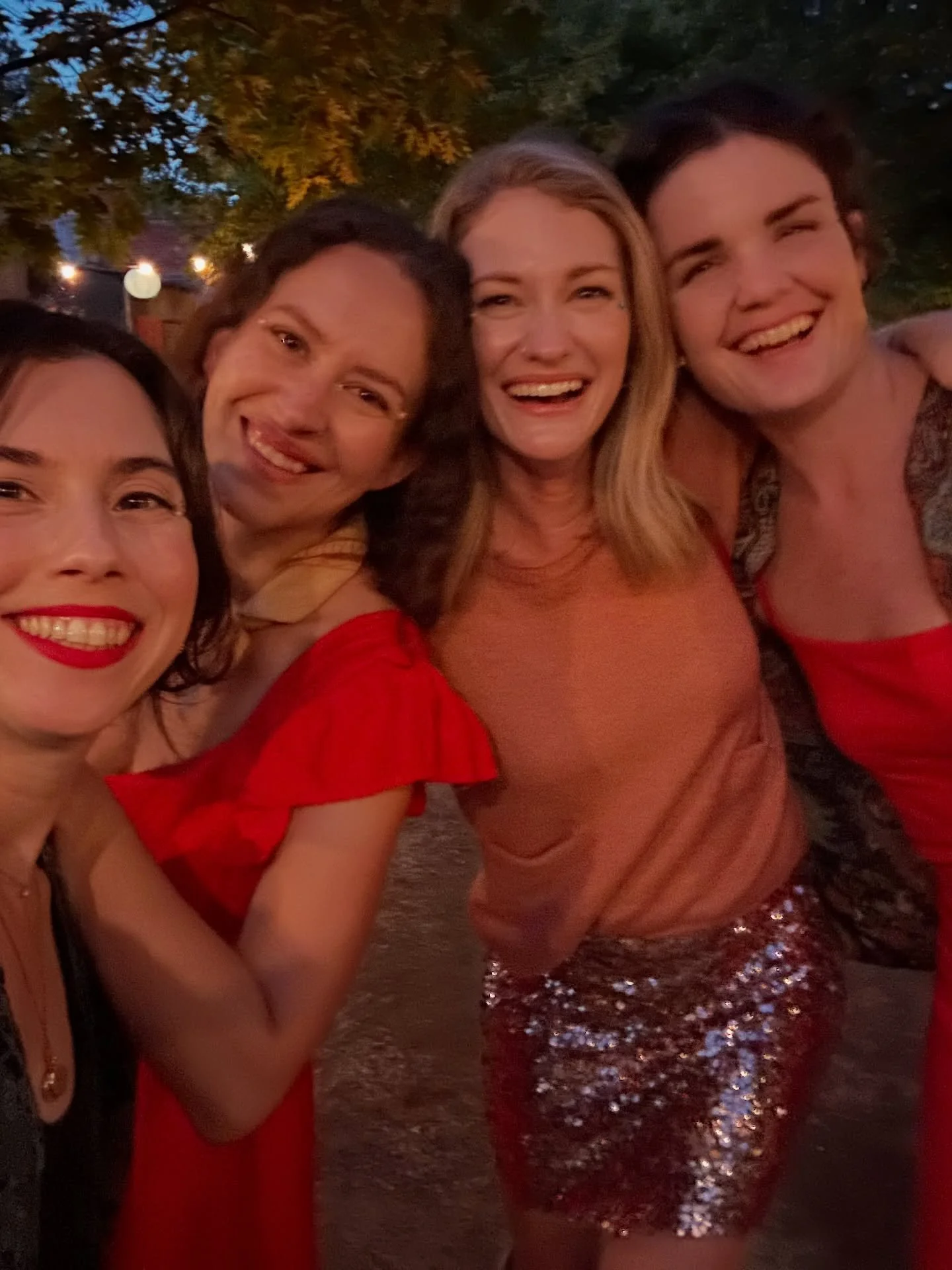 October highlights 🤎🍂🎃
- LOASG release party at @golden.hour.designs with my bffs (that was low key more fun than the actual album 👀)
- harvest fun at @idiggreenacres 
- planting out my garden (so the squirrels and ants could enjoy it)
- another 