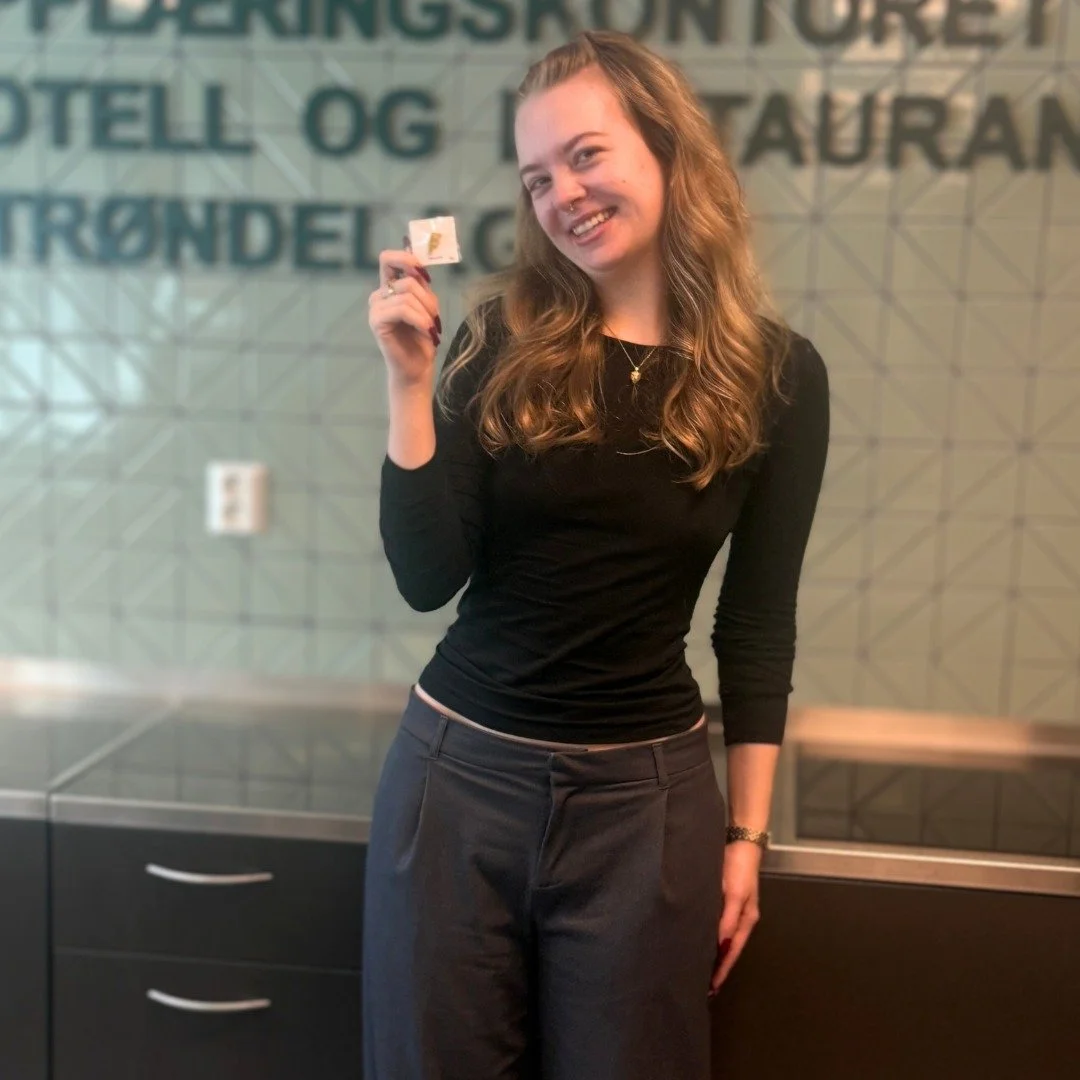 Maria fra Scandic Nidelven &ndash; fagbrev i reiselivsfaget

🧩 Hvordan var fagpr&oslash;ven?
Spennende og litt nytt! Jeg har jo jobbet i to &aring;r, men det er noe annet med en slik pr&oslash;ve.  Jeg m&aring;tte tenke over rutinene mine og hvorfor