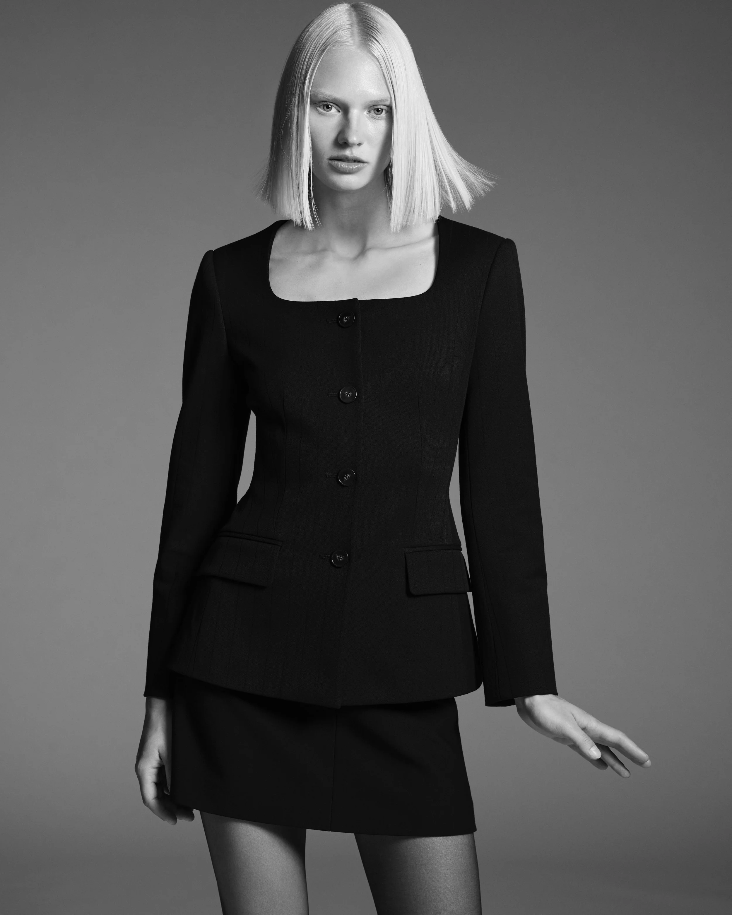 CM_FW24_OCT_W_OUTERWEAR_LOOK_03_008.jpg