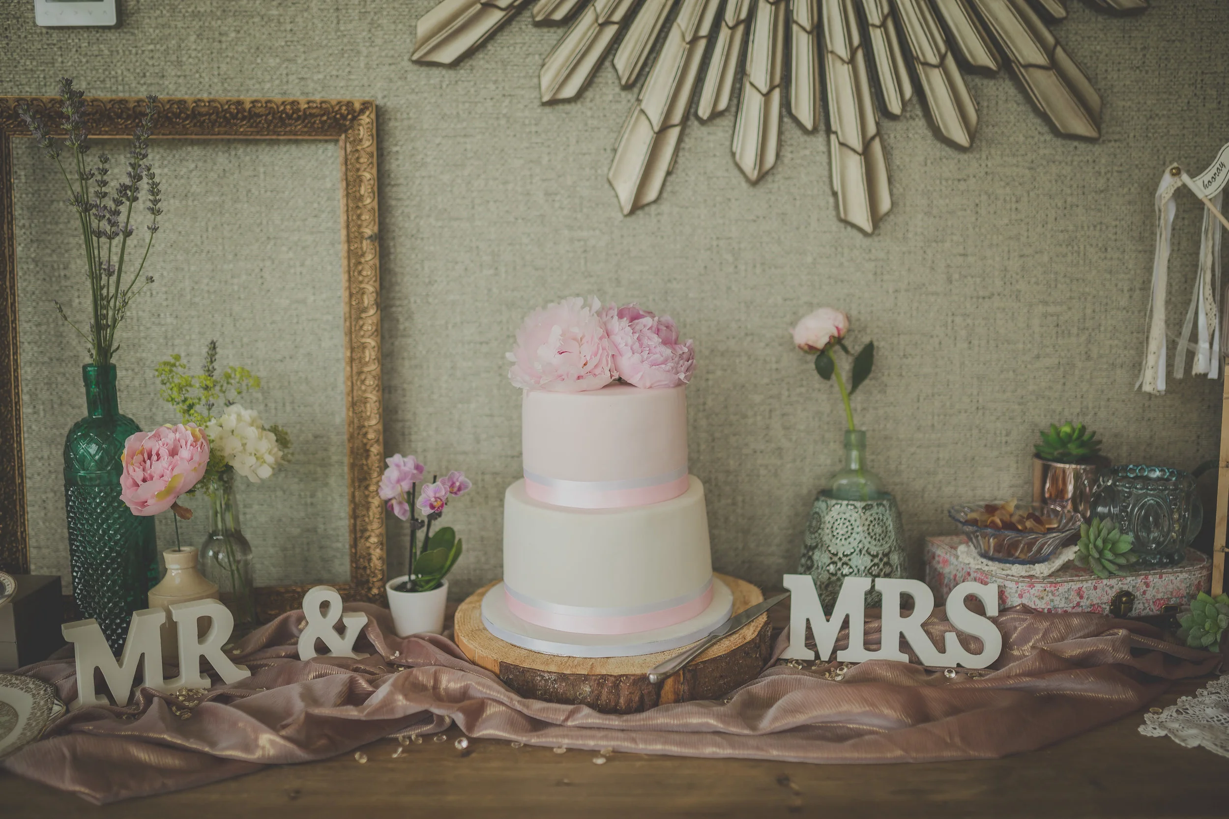 www.olikitephotography.com Cake and Details.jpg