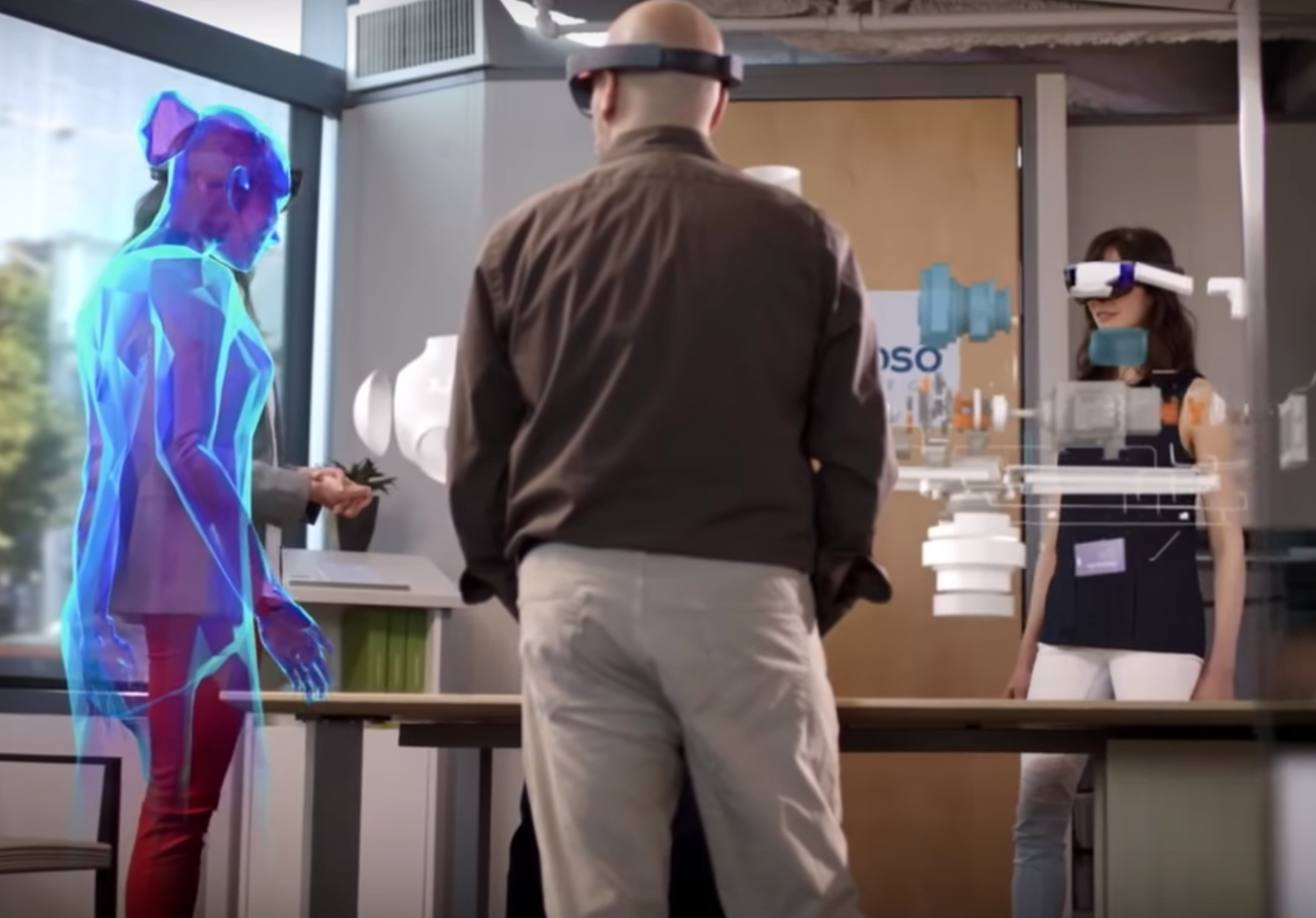 hololens 2.png