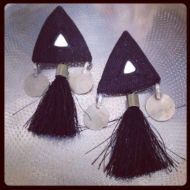 So in love with these earrings! ◾️◽️ #handembroidered #handmade in #Iran #ethicalfashion #ethicaljewellery #ethicalstyle #worldchic @masoudi.london