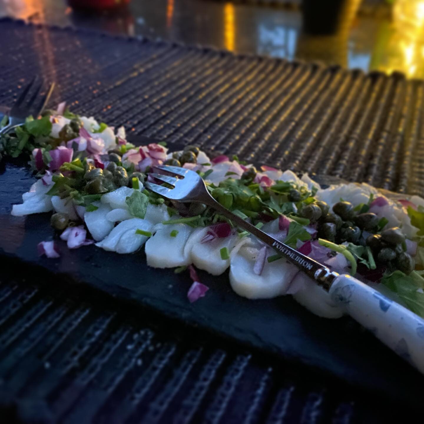 #alfrescodining with #carpaccio #sashimi #outdoors #nordicfood #hygge #freshair