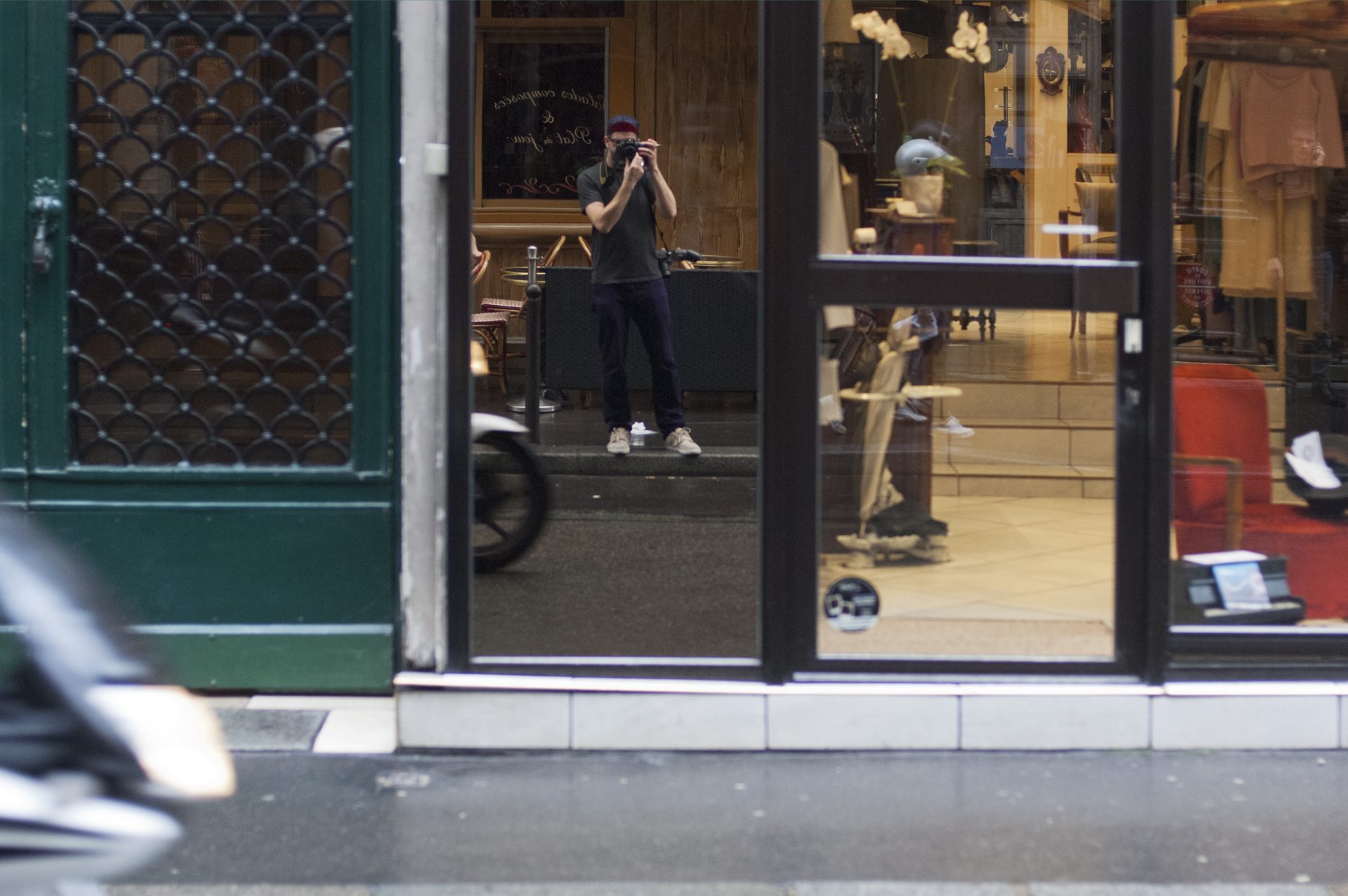 Self-portrait, Rue de Richelieu, November 2014.
