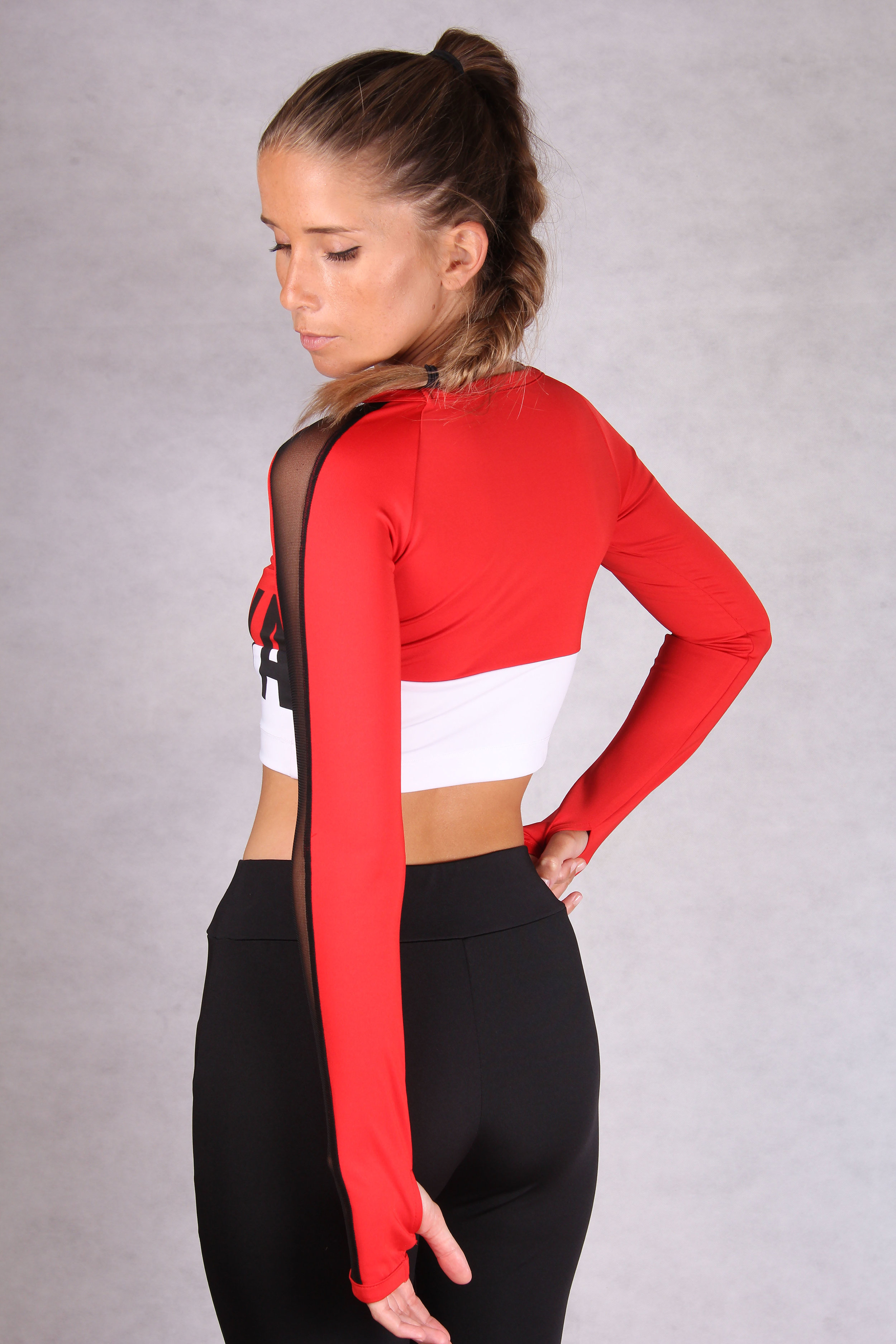 ALISHA - OPEN BACK LONG SLEEVE TOP