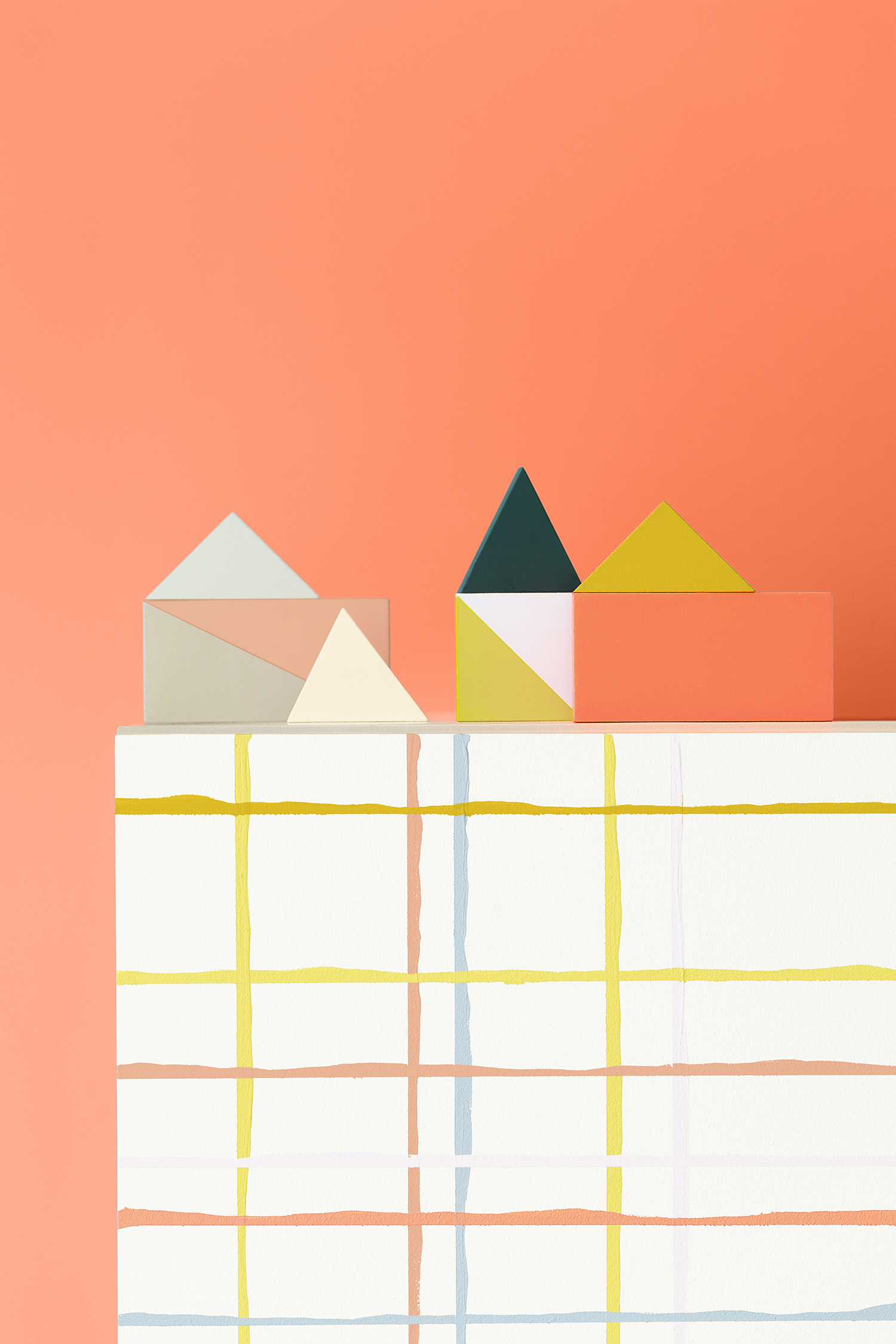 Dulux CF15 Grid18377_ret.jpg