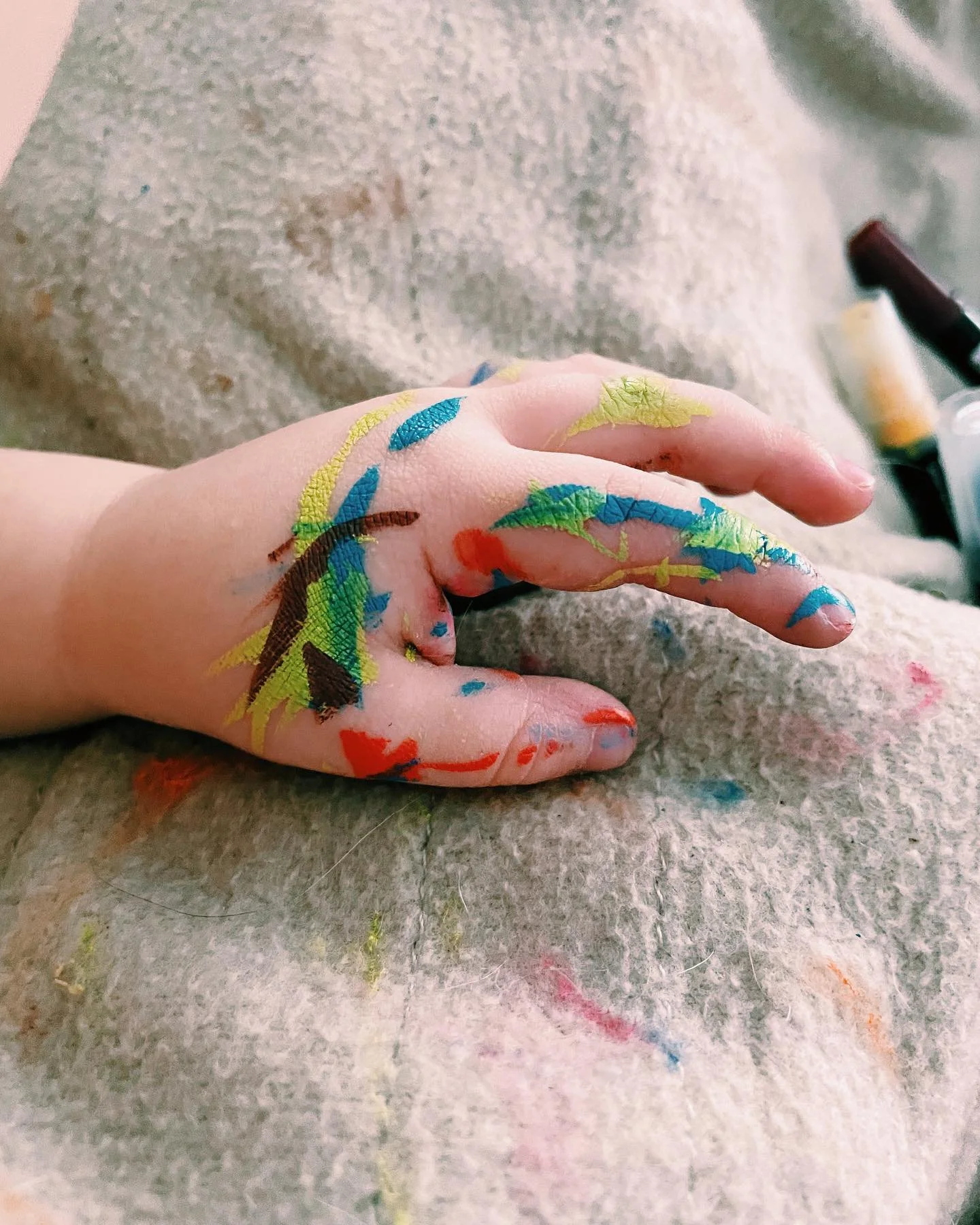 🎨