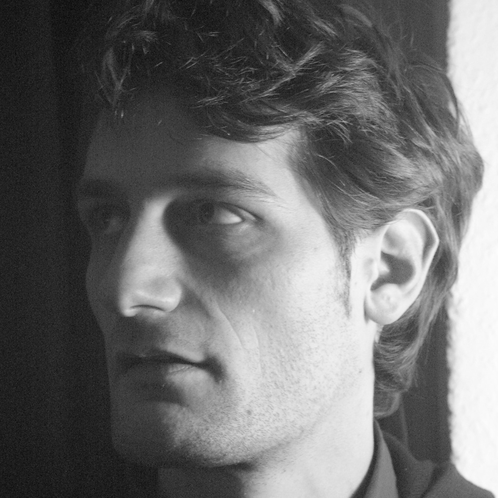 Martin Frühmorgen Managing Director, Rotor Film – Berlin, Germany Martin Frühmorgen is the managing director at Rotor Film. After graduating from the University for Film and Television Konrad Wolf in Potsdam-Babelsberg, Martin worked as a freelance sound designer before founding Rotor Film together with Holger Lehmann in 2011. Rotor Film is a full-service sound and picture post-production facility located at Studio Babelsberg. Specializing in the immersive 3D audio format of Dolby Atmos, Rotor Film worked on Lost Place (2012), the first film mixed natively in Dolby Atmos. The company also recently completed the Dolby Atmos mix of The Lake , produced by Luc Besson.