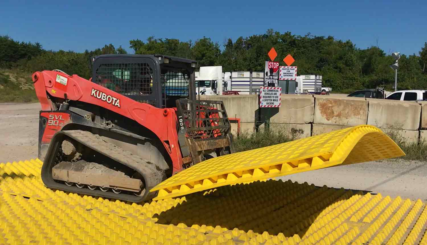 FODS_construction_entrance_construction_exit_temporary_construction_entry_bmp_portable_vehicle_tracking_pad_trackout_control_device_road_construction_mat_erosion_control_marcellus_formation_stackablemats2.jpg