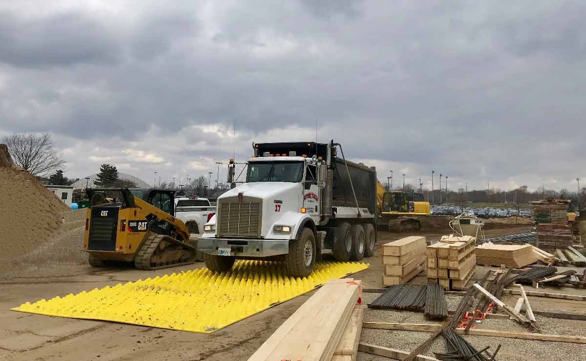 FODS_NotreDame_constructionEntrance_constructionExit_constructionTrackingPad_exitGridManufacturers_soilTrackingPreventionDevice_ripRapClassSize_compositeConstructionEntrance_constructionSIteMatForTruckCleanOff.jpg