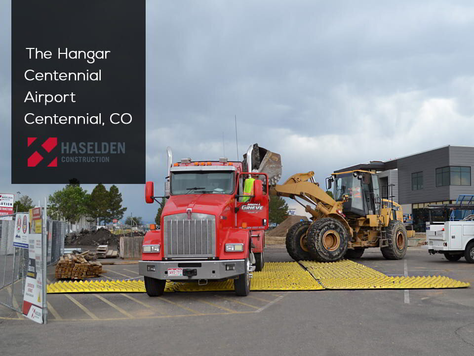 Centennial-Airport_FODmanagement_aviationFOD_debrisOnRunway_runwayFOD.jpg