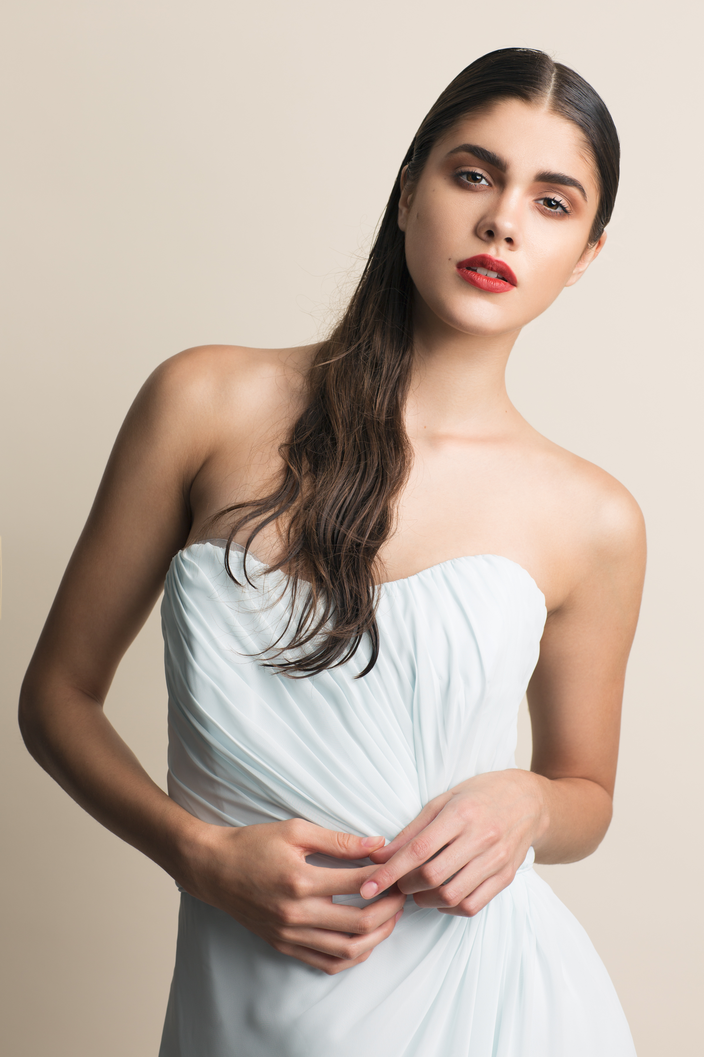 MODEL | Rhiana Long AGENCY | Edge Agency MUA | Lisa Hallam Makeup Artistry WARDROBE | UnVeiled Dress Co. Ltd. PHOTOGRAPHY + RETOUCH | Nicole Romanoff