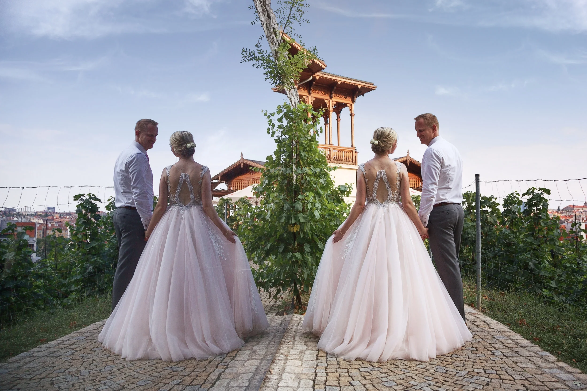 svatebni-fotograf-praha-havlickovy-sady-grebovka.jpg