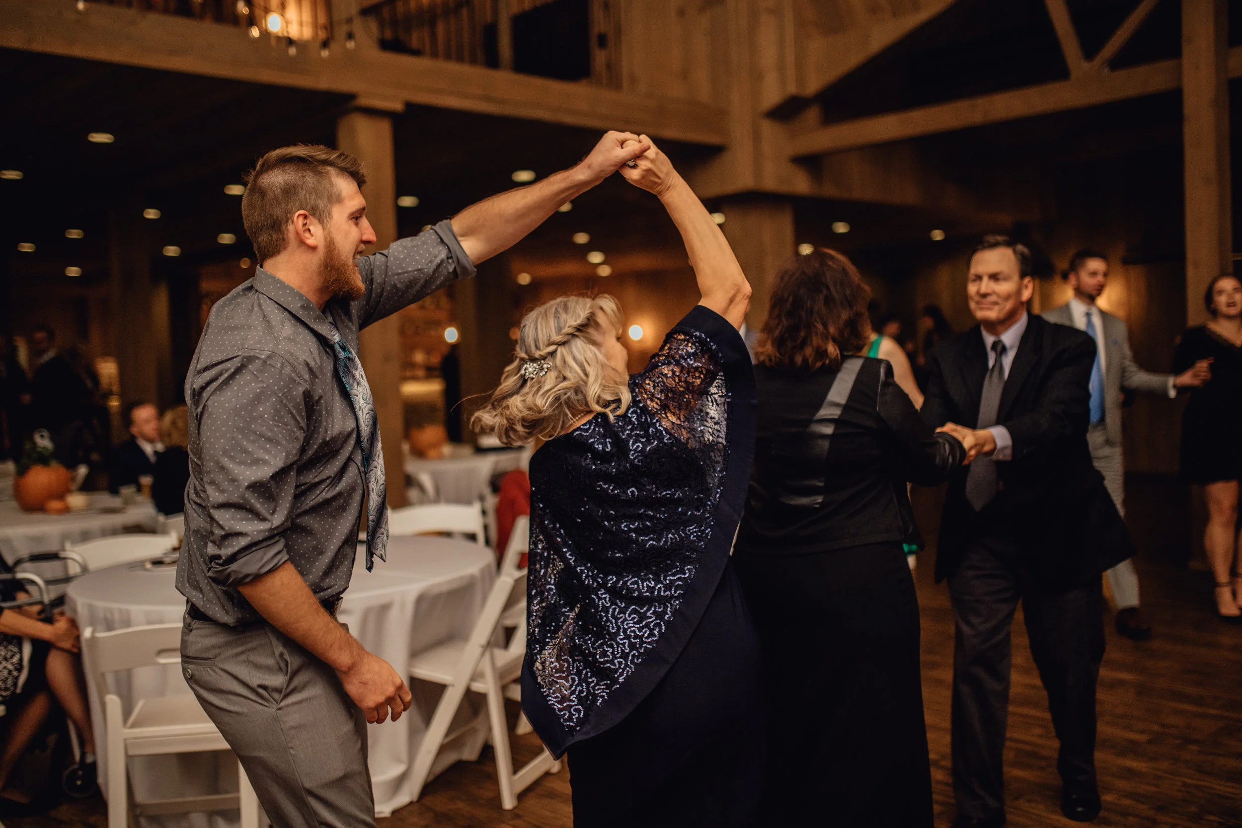 guests-dancing-at-rustic-manor-1848.jpg