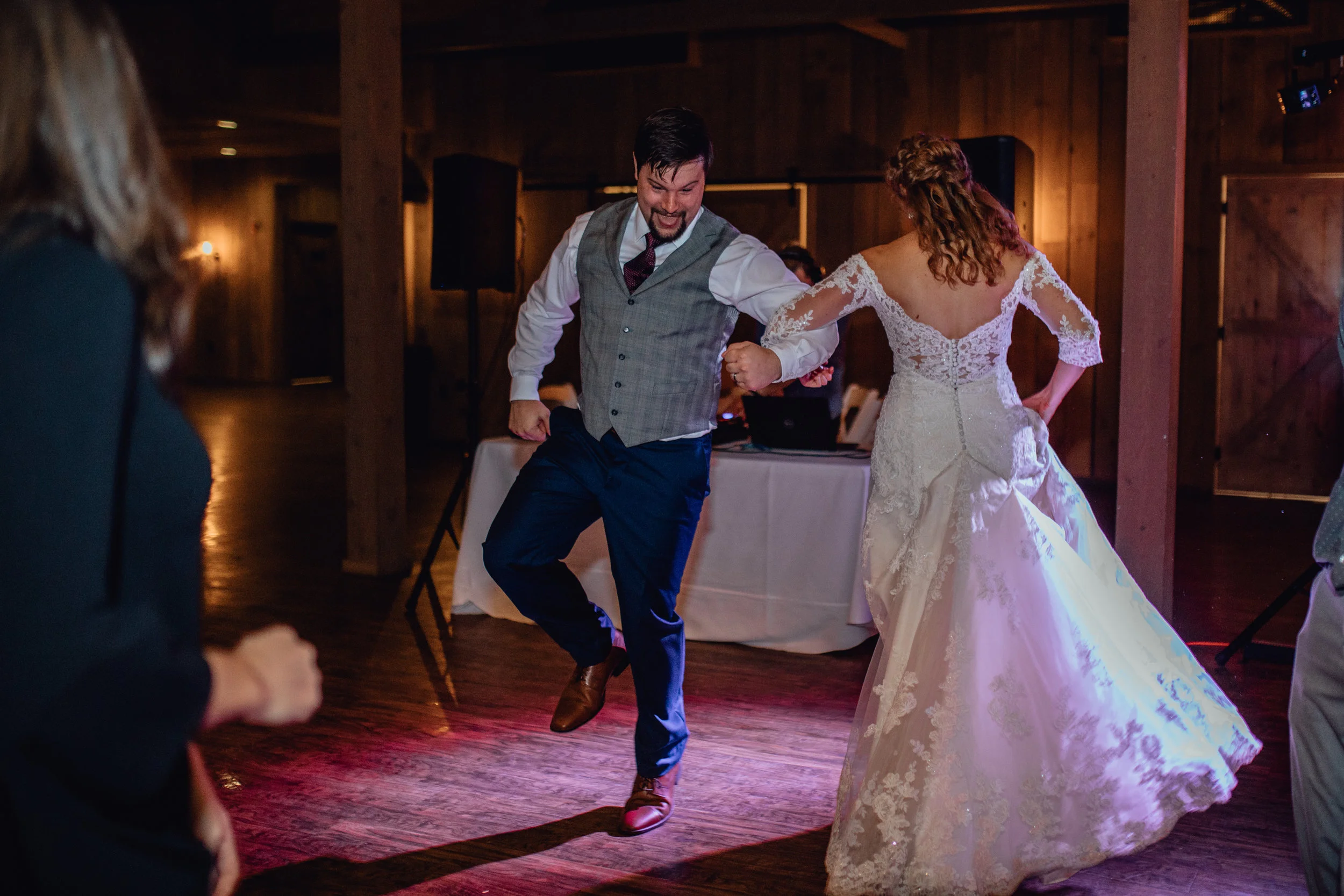 bride-and-groom-dancing-at-rustic-manor-1848.jpg