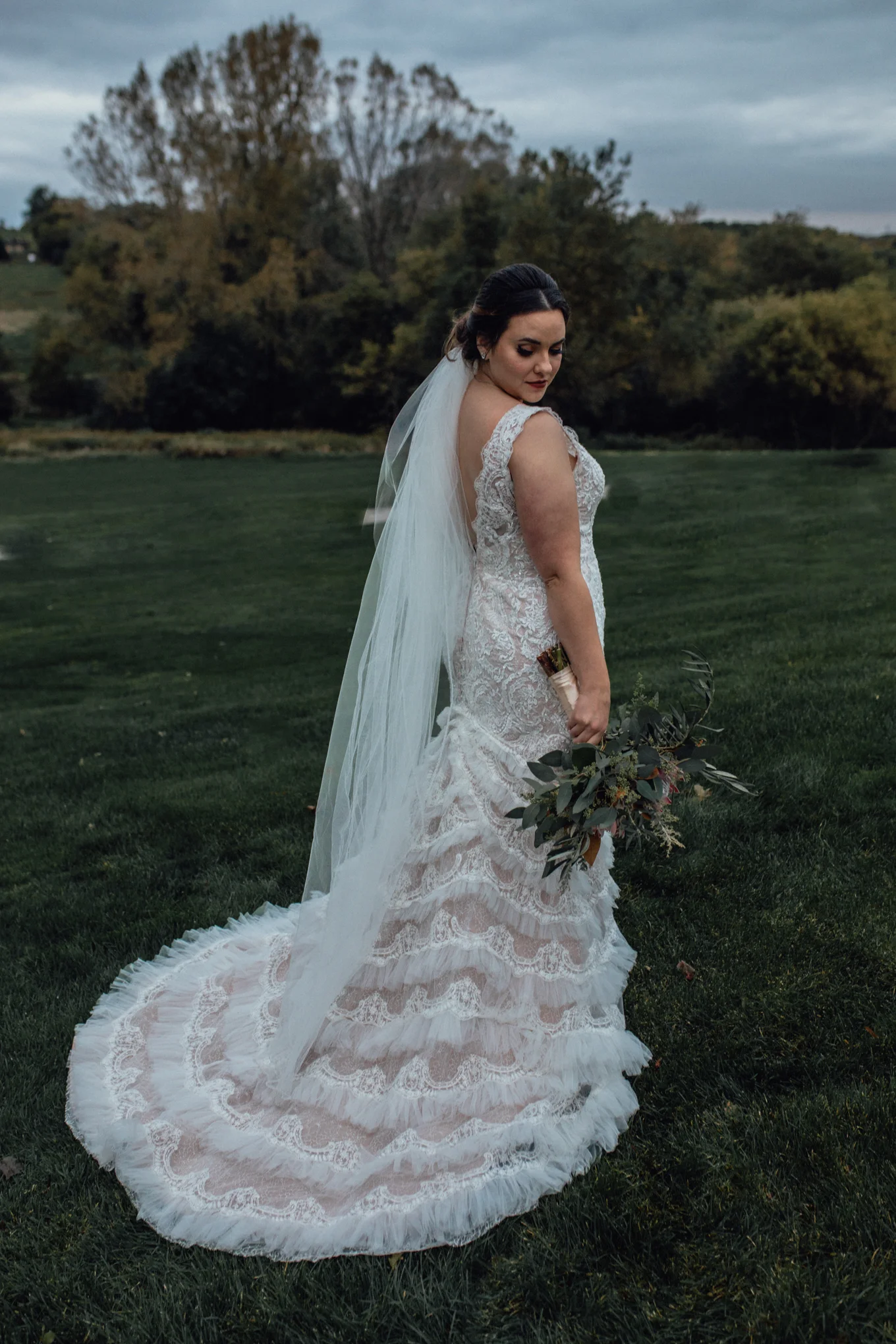 bride-on-golf-course-at-brandybrook.jpg