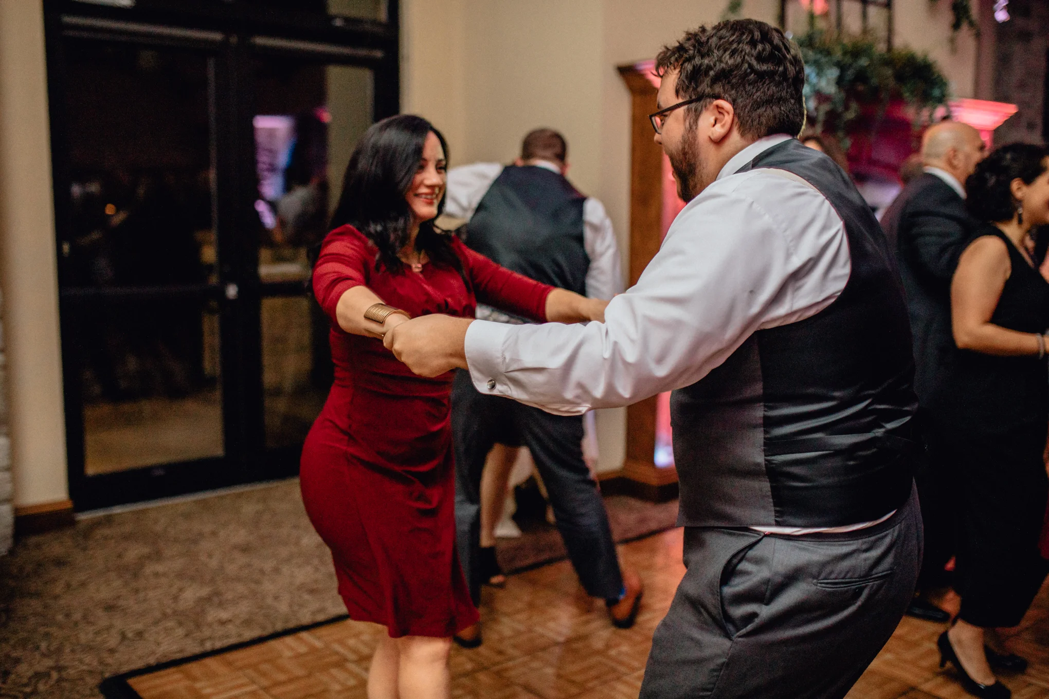 guests-dancing-at-wedding-reception-at-brandybrook.jpg