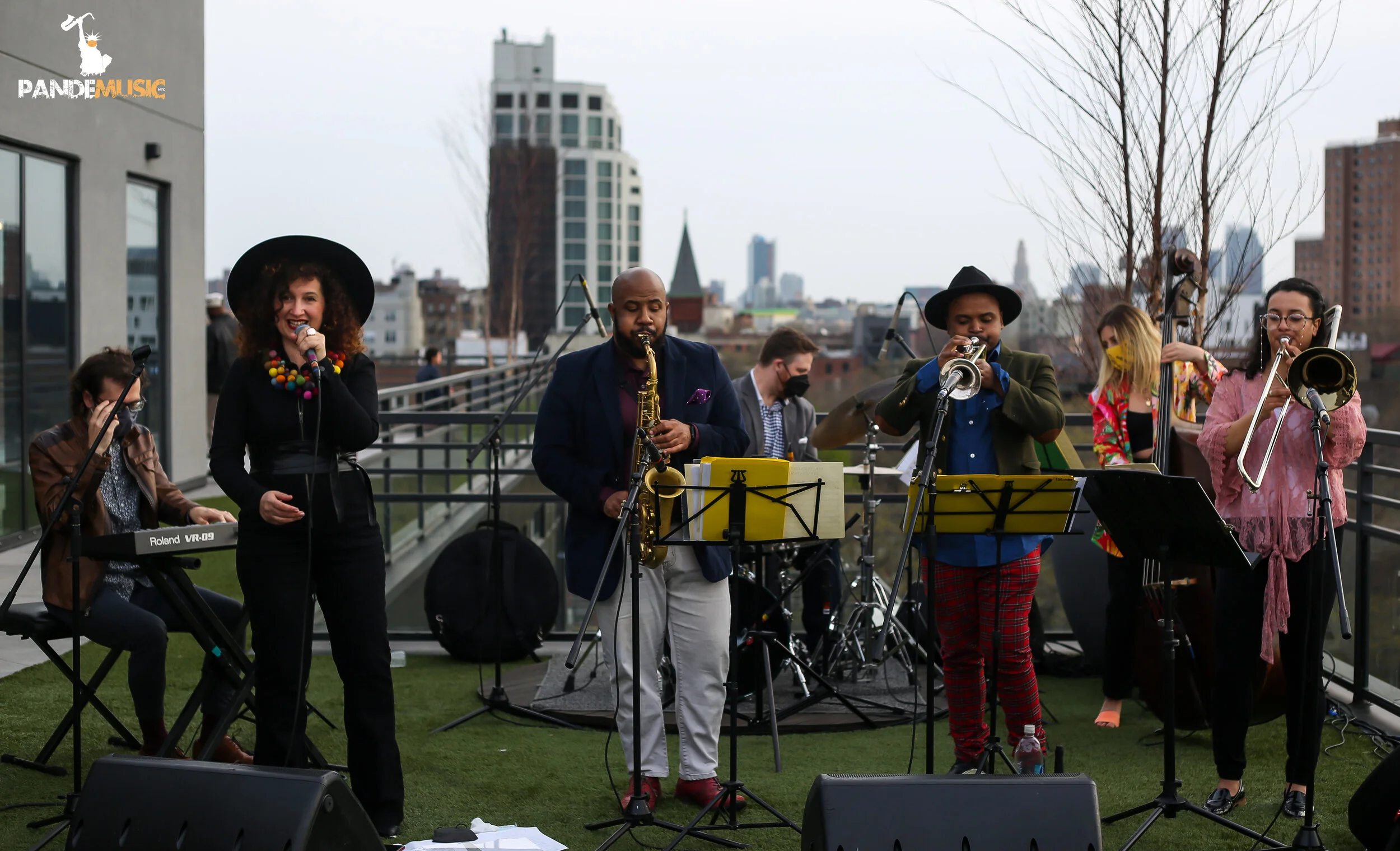 Svetlana &amp; The New York Collective Rooftop Concert for PandeMusicNYC in Brooklyn