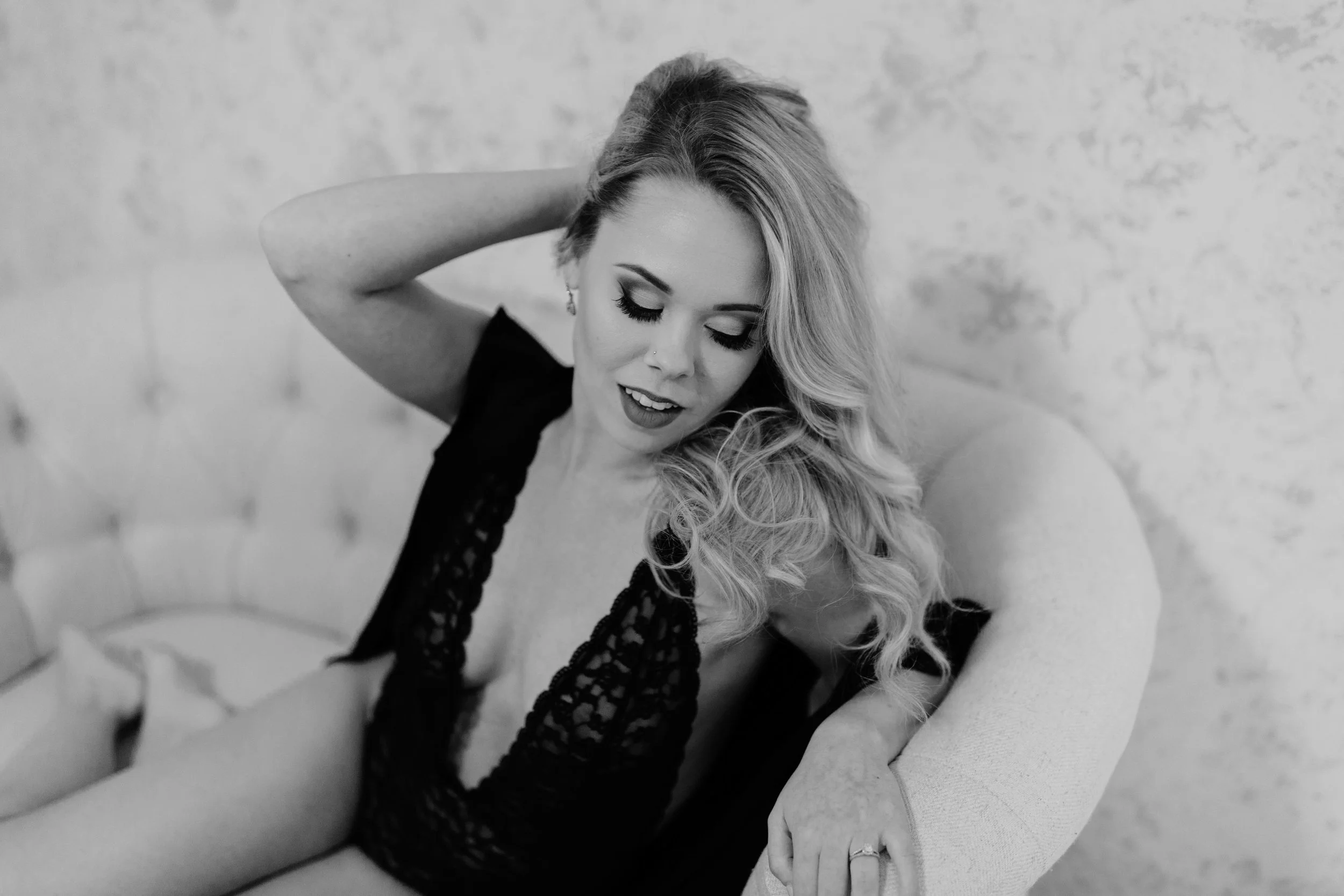 LindseyBoudoir-2016(6of165).jpg