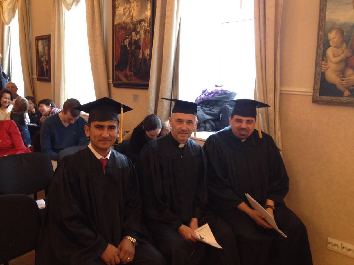 Seminary graduates (from left to right) Nodir Khusainov, minister of the Gospel in Uzbekistan, Ruslan Moroz, pastor of Light to the World Presbyterian Church in Romanovka, the Far East of Russia, and Timur Anichkin, pastor of Christ the Savior Church in Yurmala, Latvia, are ready to receive their dimplomas.