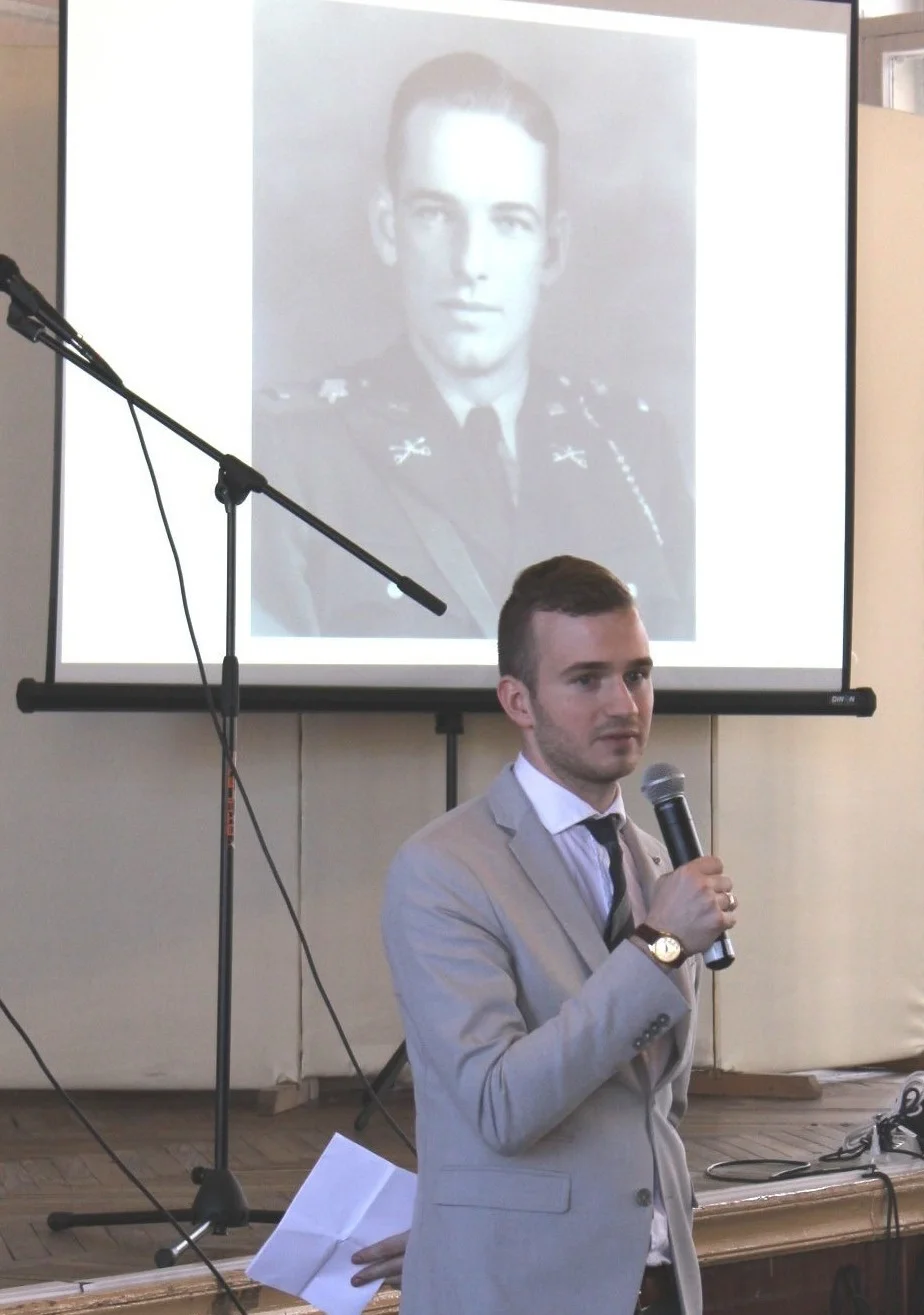 Lewis sharing about his grandfather who fought with the III Army Corps throughout Italy from 1943 through 1945. And he often told Lewis about it.
