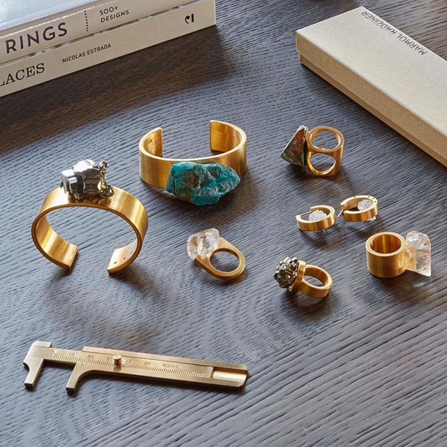 See our Stone Collection at our upcoming trunk show with @dosaflyingfish and @kilometre.paris at @amareesnewport, August 18-19. Find the perfect handpicked stone for a gold-plated brass ring, cuff, or earring. Monday 1-6pm, cocktails 6-8pm, and Tuesd