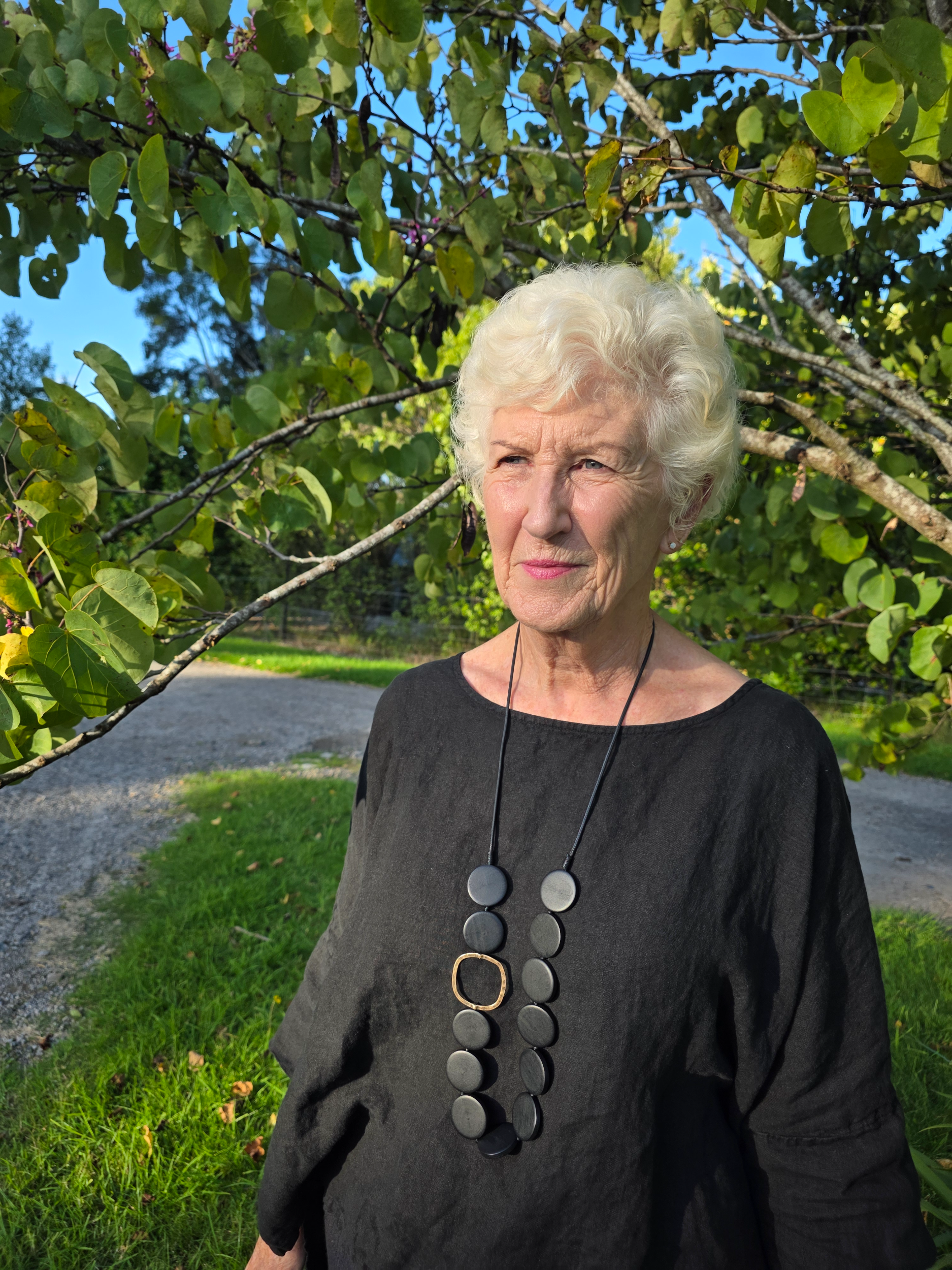 Hazel Davies Profile Photo, Intuitive Healer