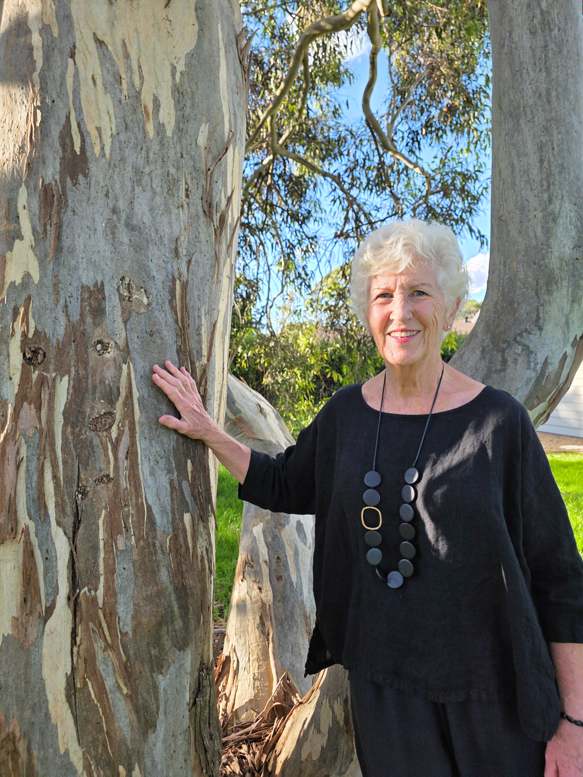 Hazel Davies, Intuitive Healer