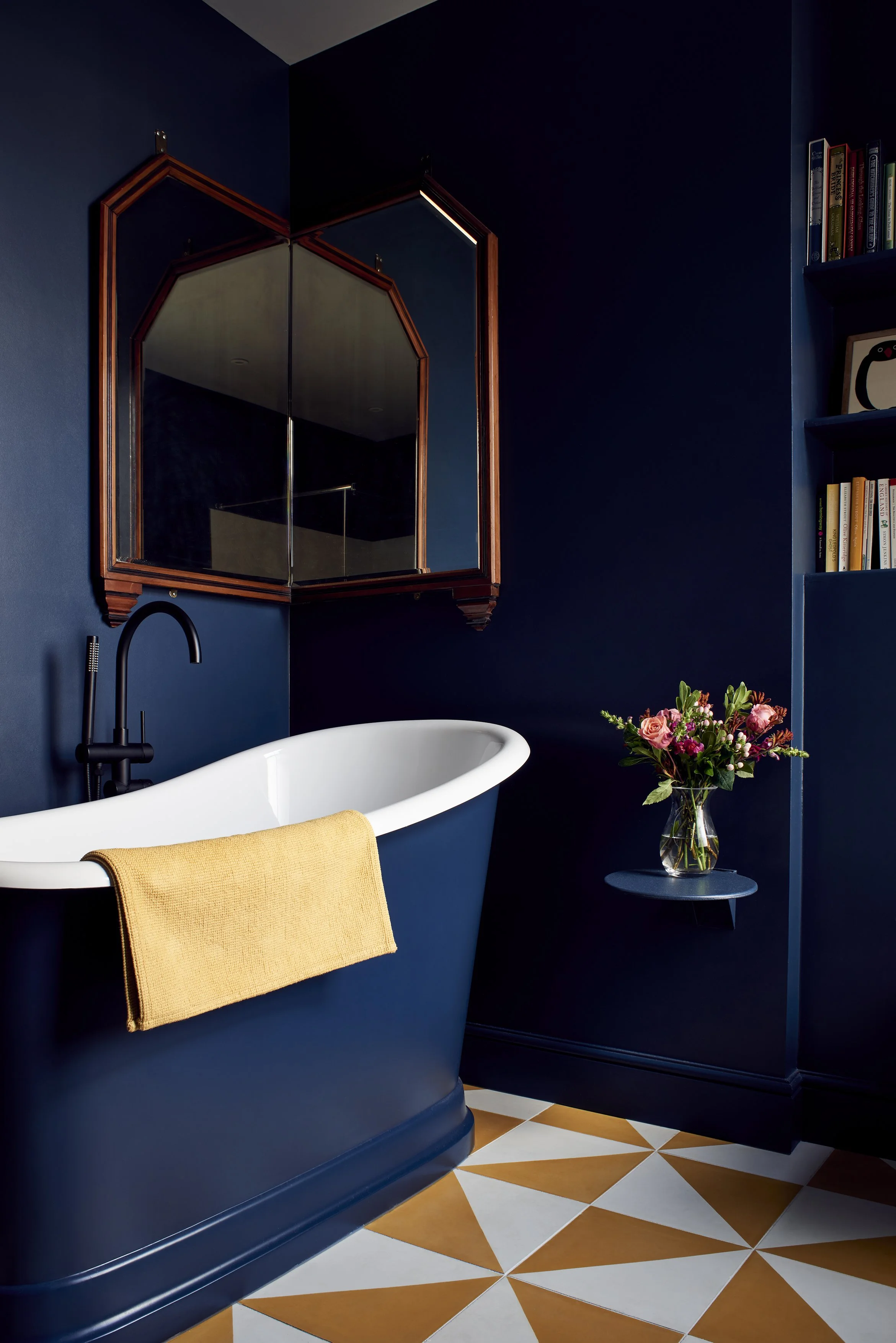 Leighton Gardens_Bathroom.jpg