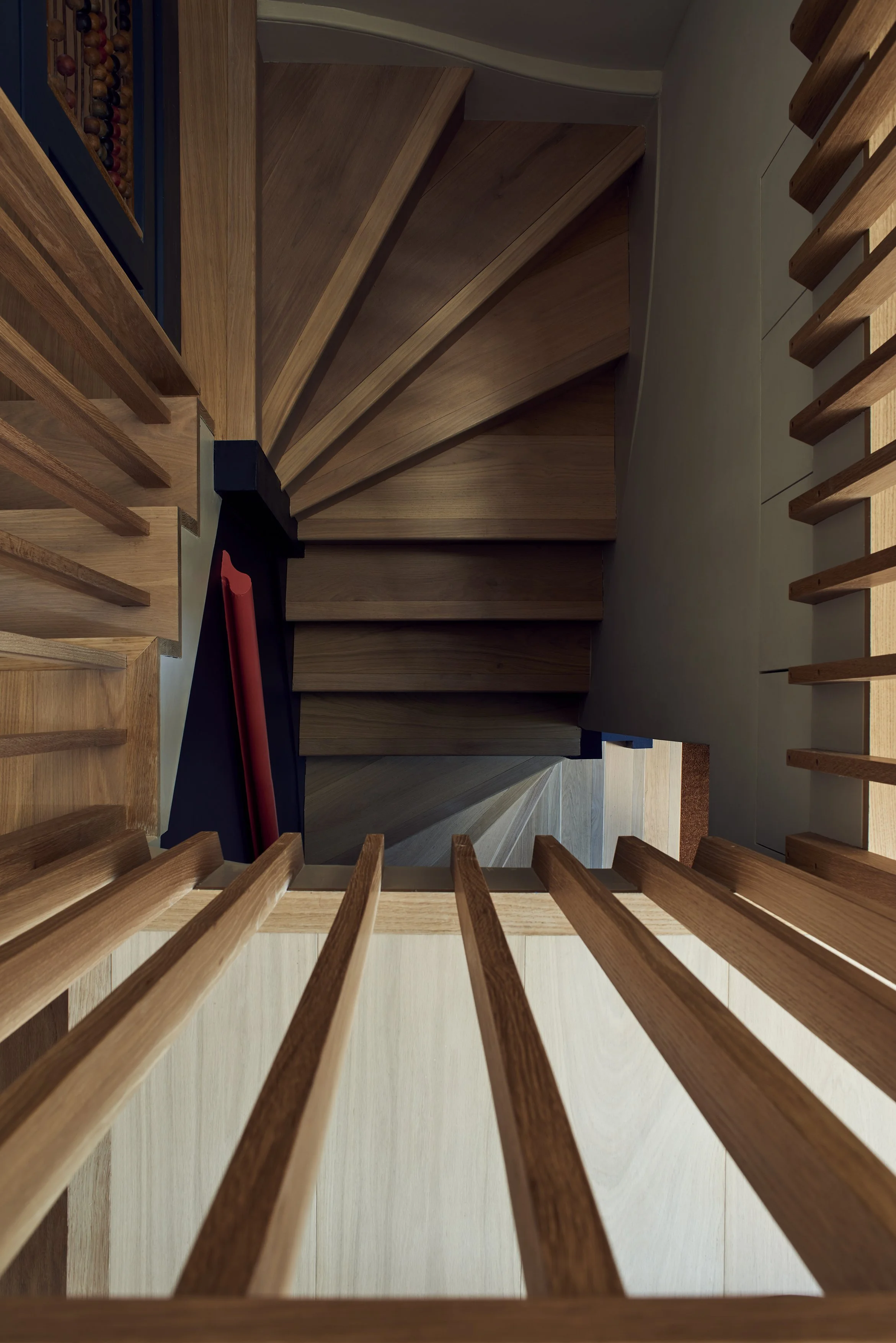 Leighton Gardens_Down Staircase.jpg