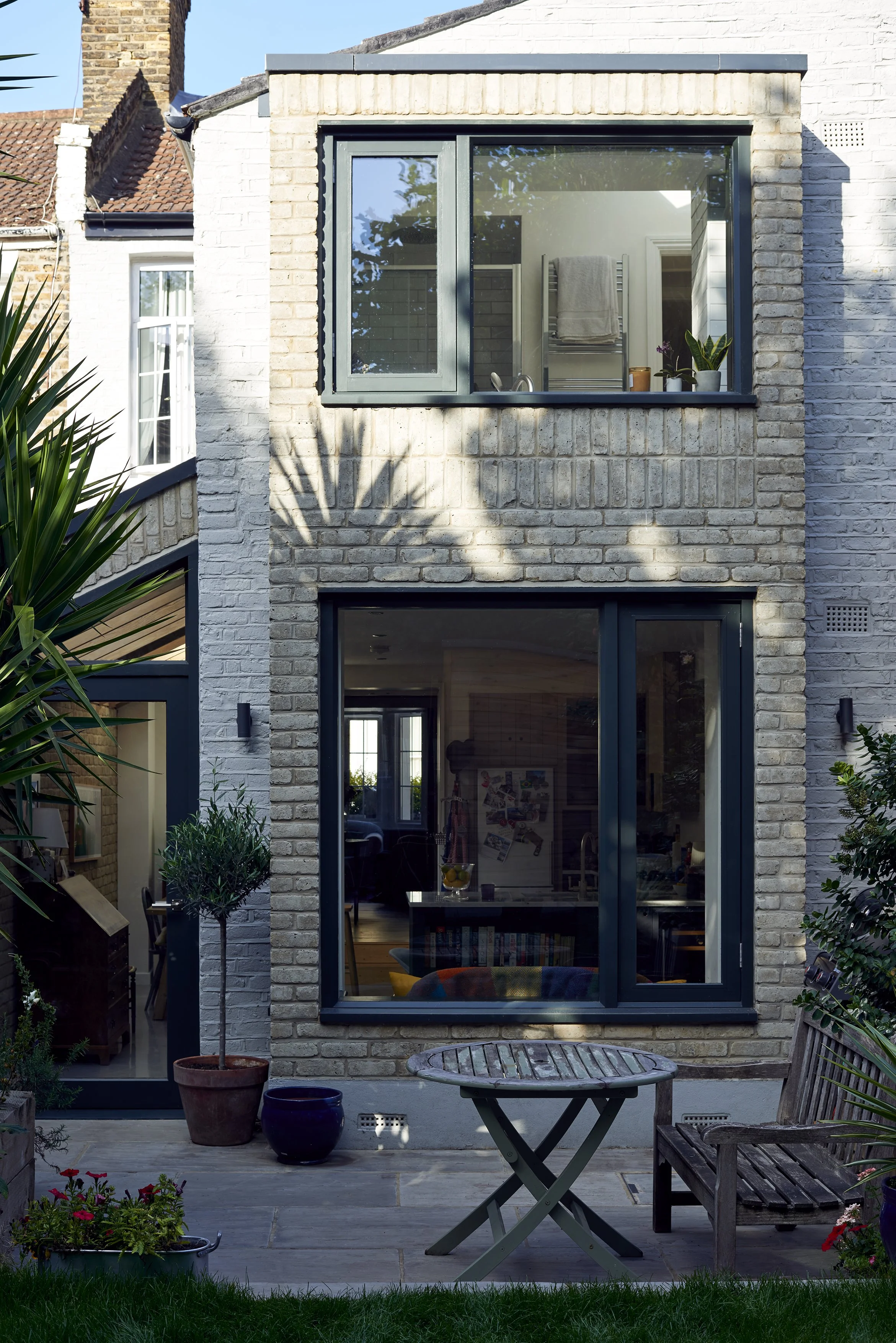 Hargwyne Street - Outside Tight.jpg