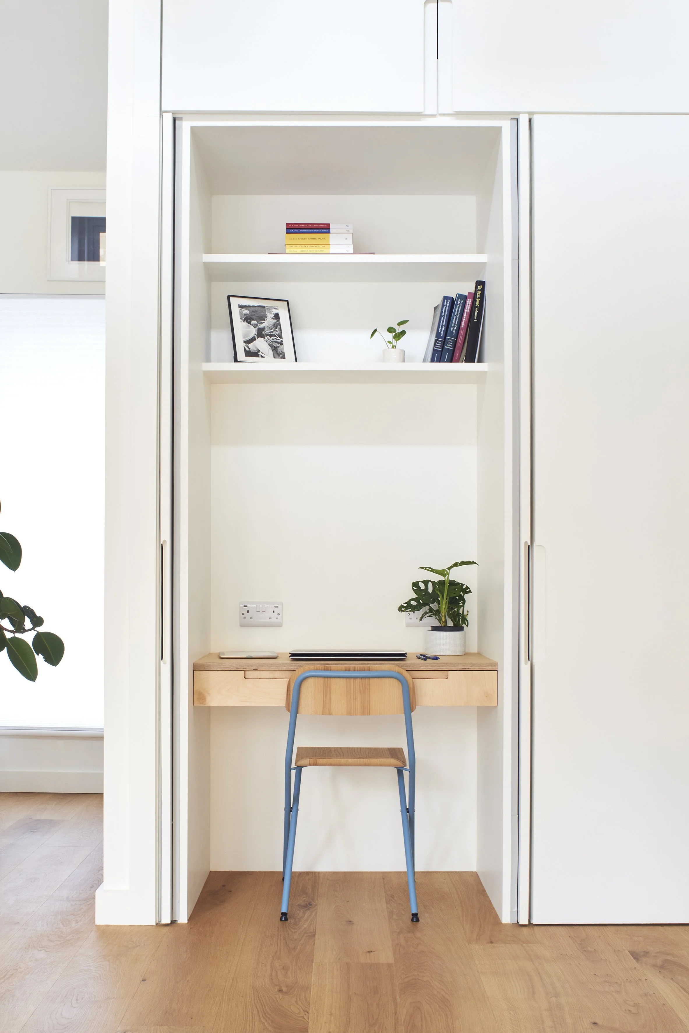 Woodbridge Street - Desk Gif Still.jpg