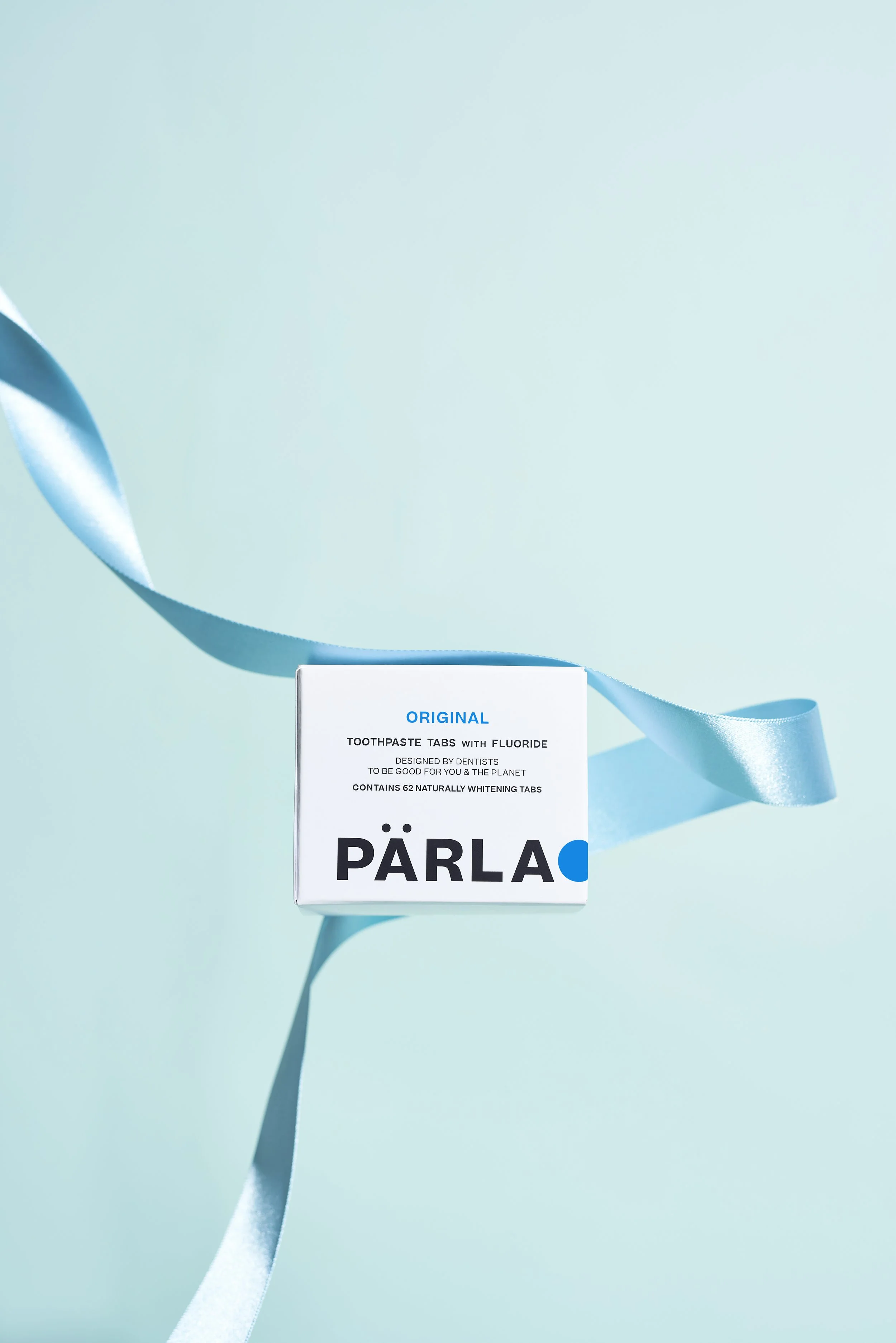 Parla_With_Ribbon.jpg