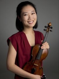 Julia Li, violin