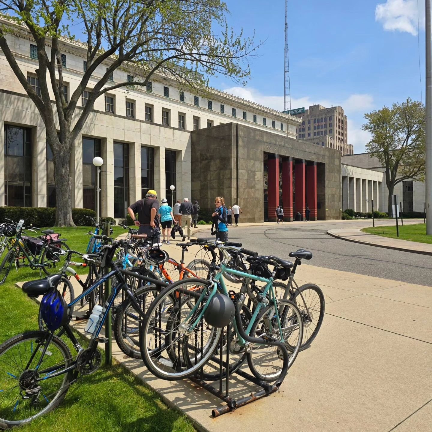 Happy Independent Bookstore Day! On top of the 5 great shops we visited, our #booksandbikestour got a special tour of the Main Branch of the @detroitpubliclibrary! @johnkingbooksdetroit @27thletterbooks @sourcebooksellers @detroitspecialsbooks @vault