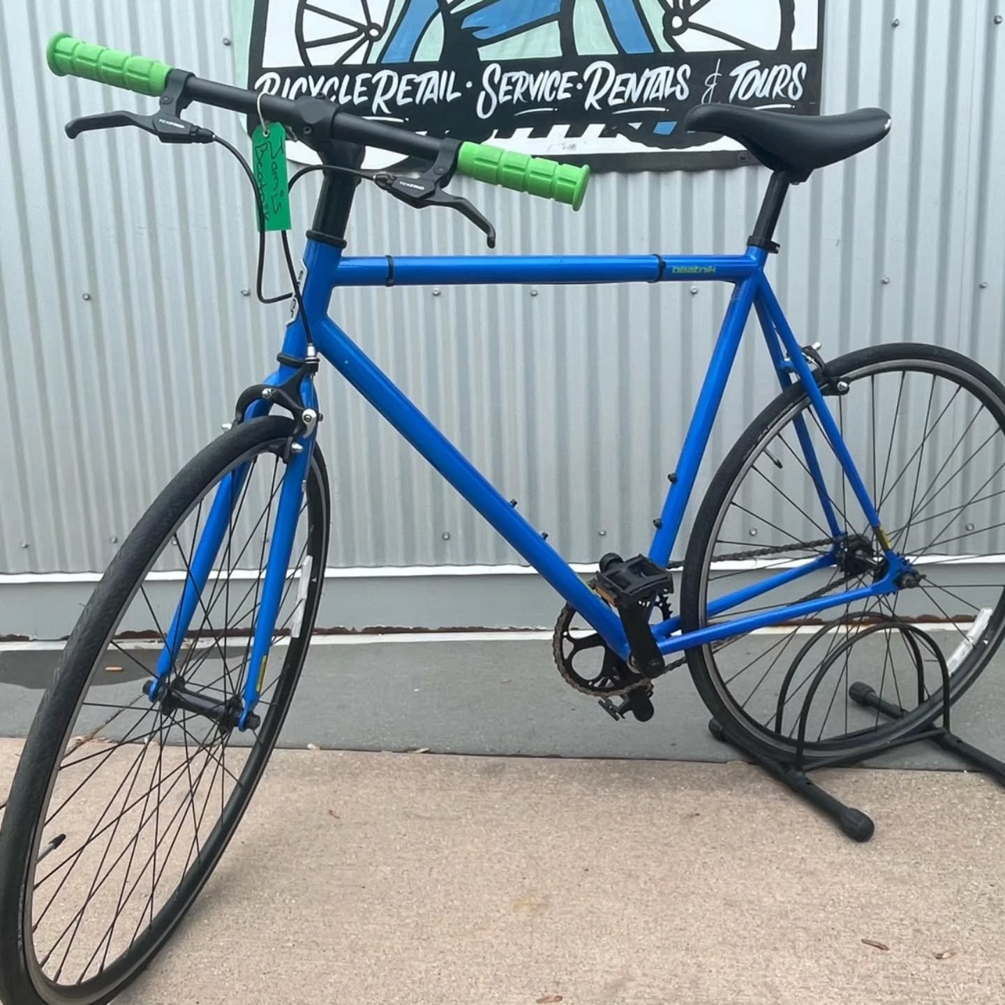 Soon-to-be new-to-you #jamisbeatnik $200. She's real pretty. #buywhereyouride #shopsmall #shoplocal