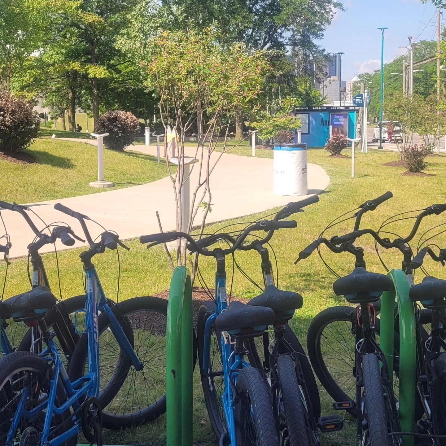 Bike delivery to your event is as easy as reaching out to bookings@wheelhousedetroit.com. #itsnotdigiornoitsdelivery #wedeliver #wheelhouserentals @detroitriverfront