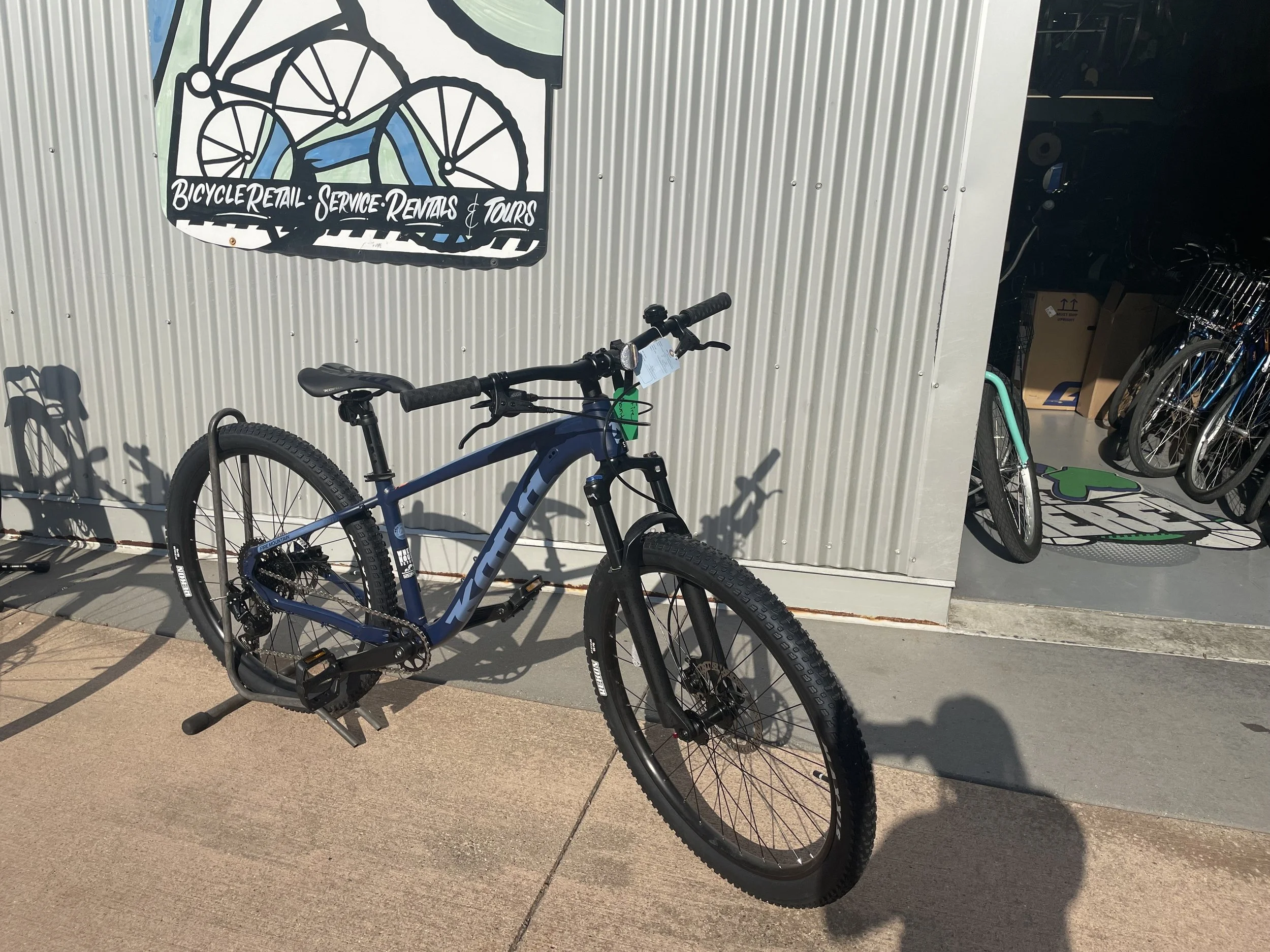 Kona Fire Mountain SM $750