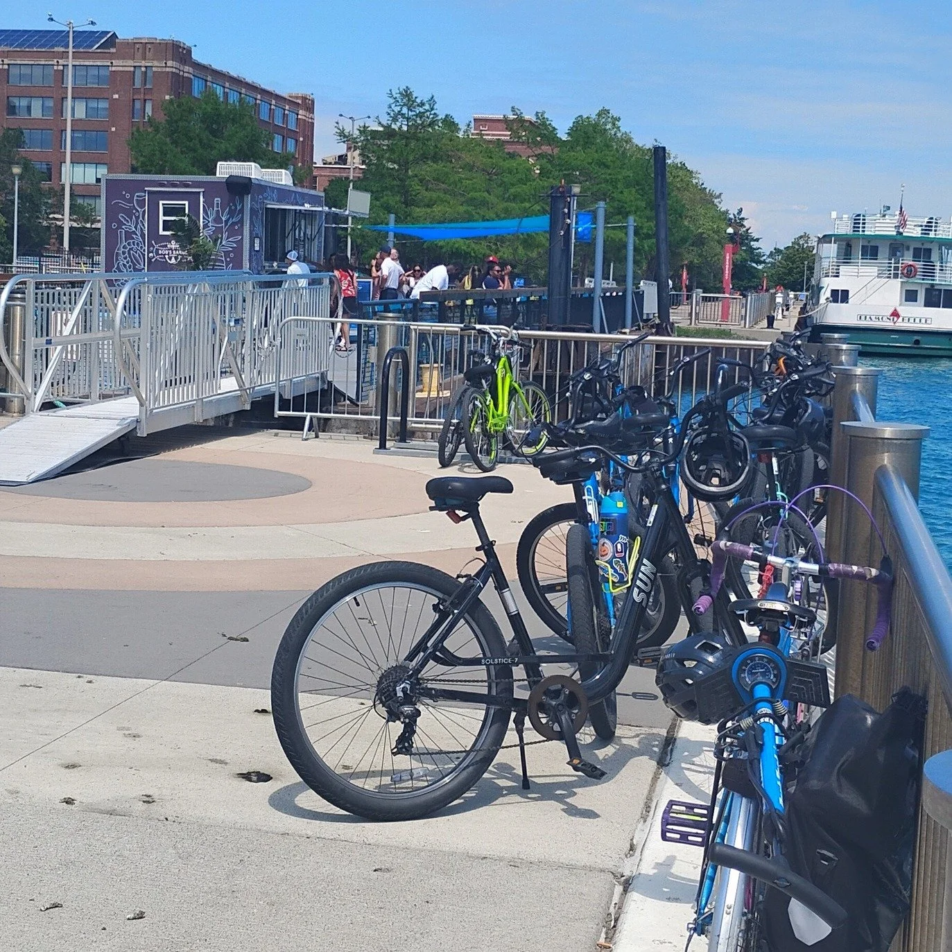 When biking the @detroitriverfront, a great stop is Bob's Barge! Open Wednesday &ndash; Friday  4-9PM + Saturday &ndash; Sunday12&ndash; 9PM. #bikedetroit #exploredetroit #floatingbar #bobsbarge #valadepark